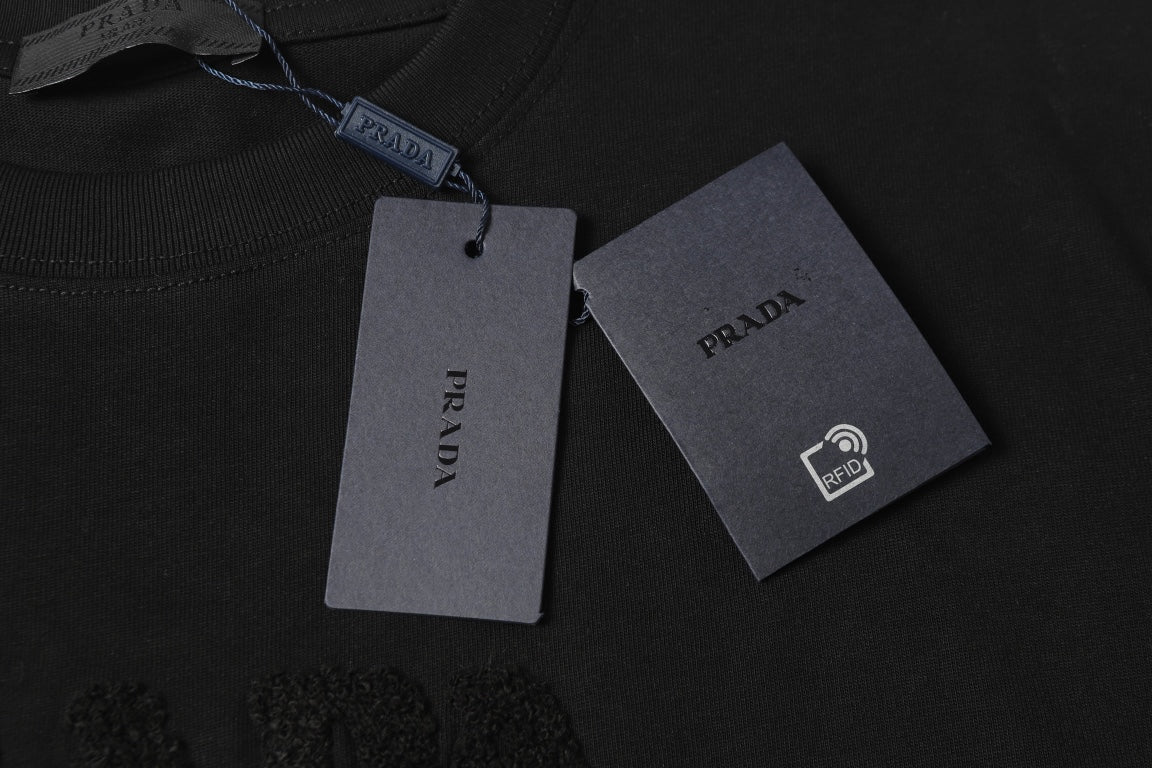 LuxluxHouse Best Quality Clothes T-shirt Prada