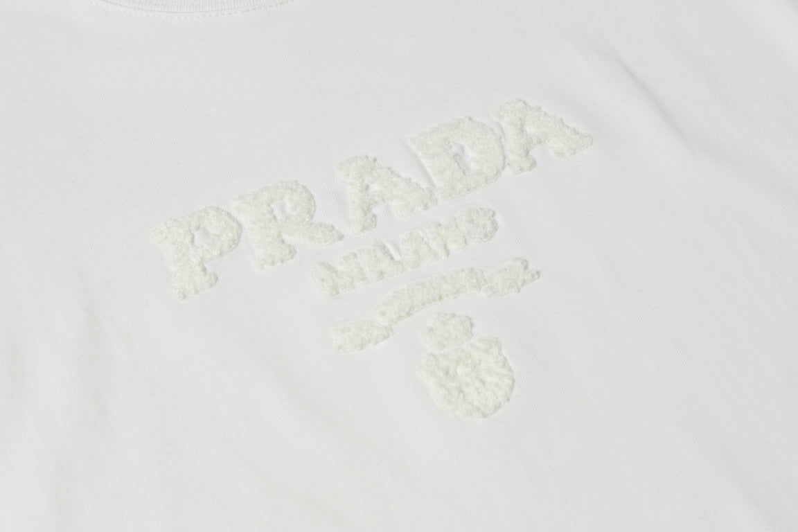 LuxluxHouse Best Quality Clothes T-shirt Prada