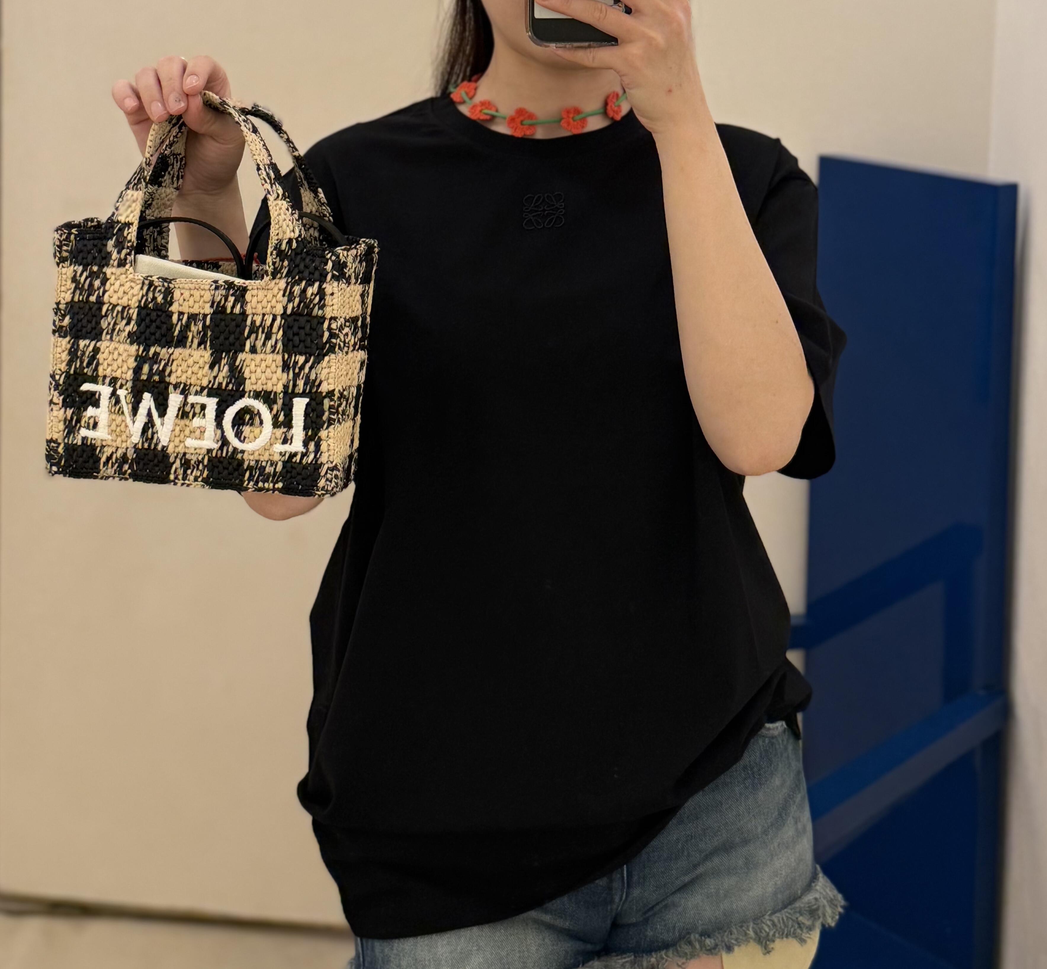 LuxluxHouse Best Quality Clothes T-shirt Loewe