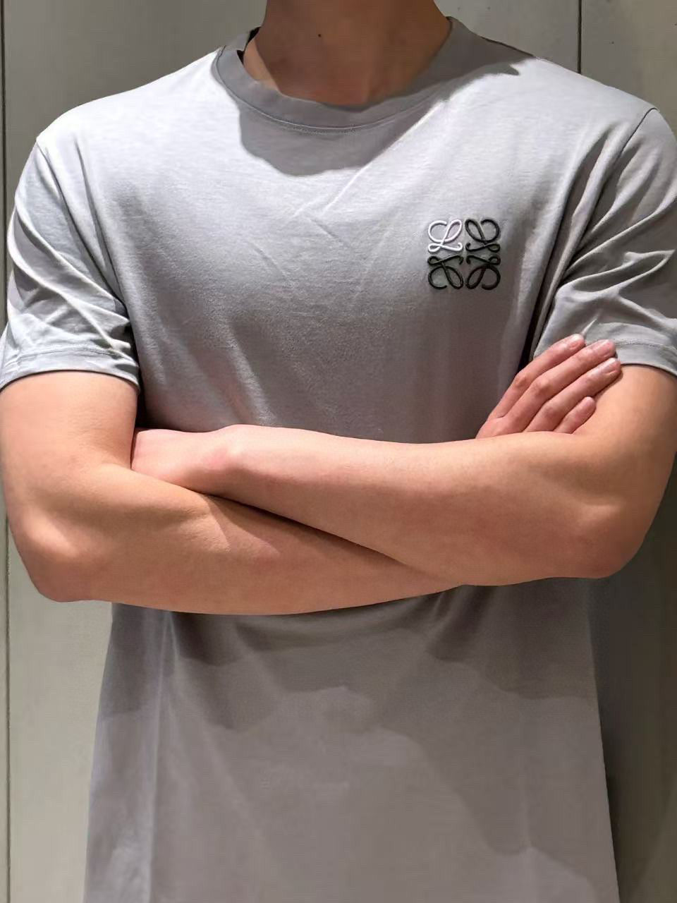 LuxluxHouse Best Quality Clothes T-shirt Loewe