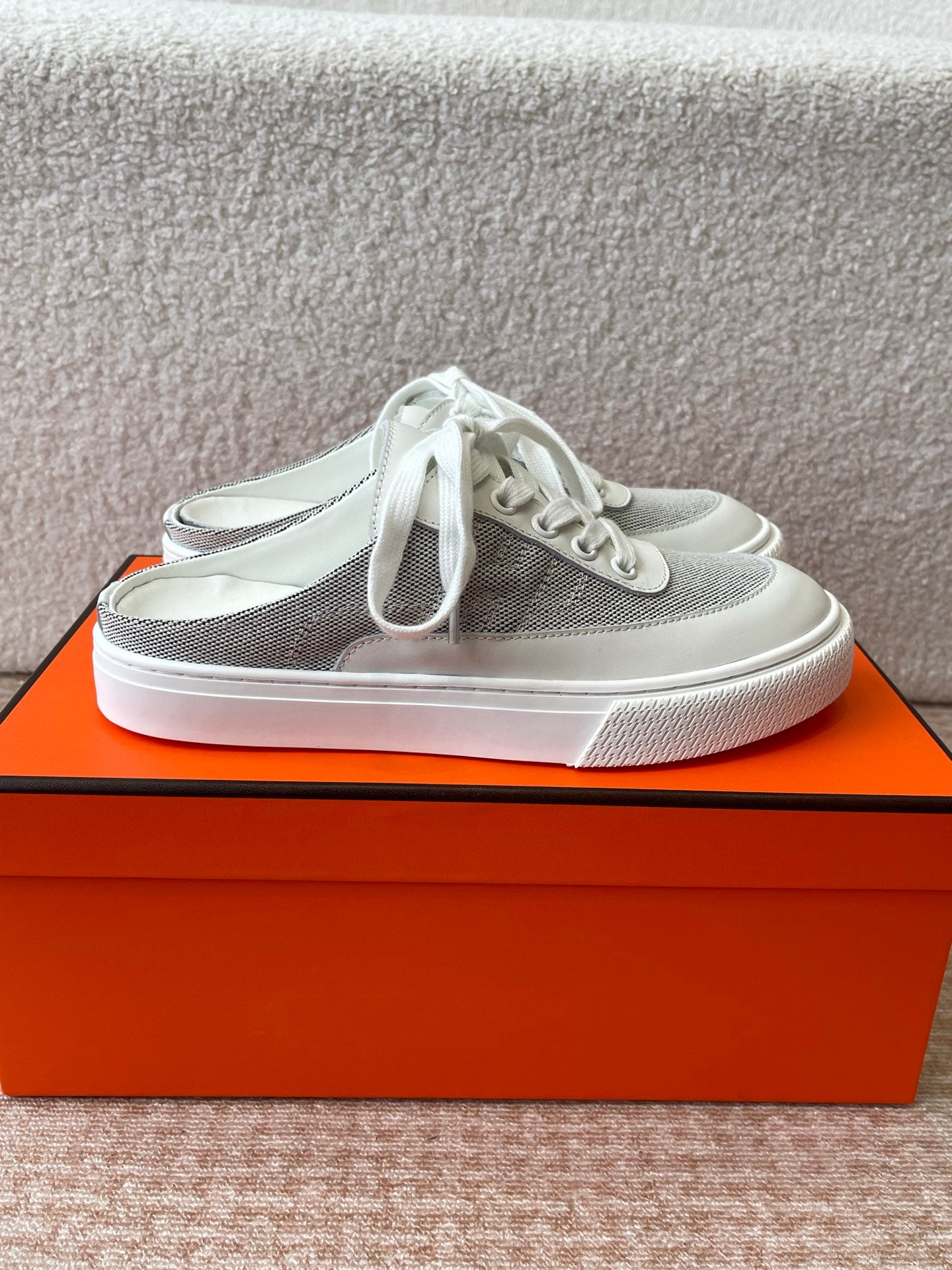 LuxluxHouse Best Quality Women Shoes Hermes