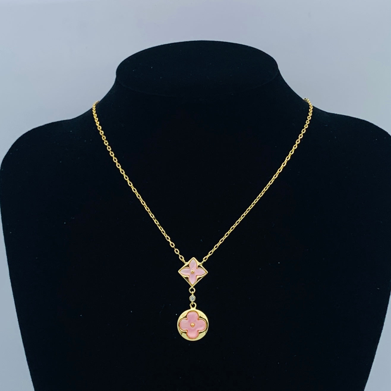 LuxluxHouse Low Price And High Quality Accessories Louis Vuitton