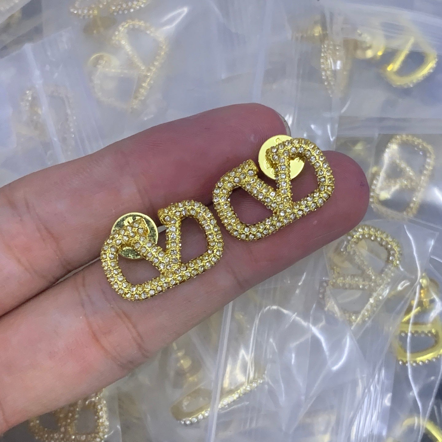 LuxluxHouse Low Price And High Quality Accessories Valentino