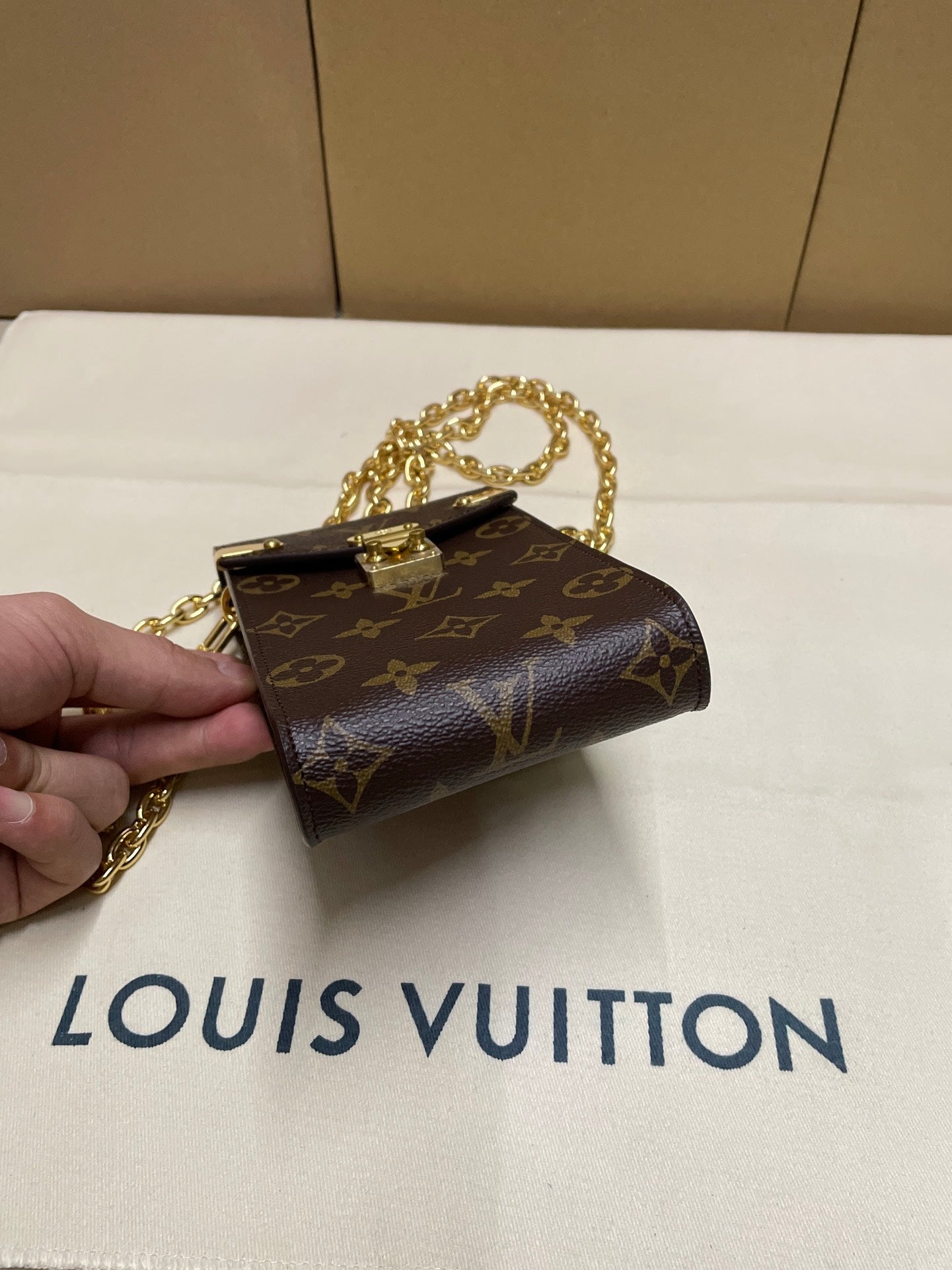 LuxluxHouse Best Quality Bags Louis Vuitton Men