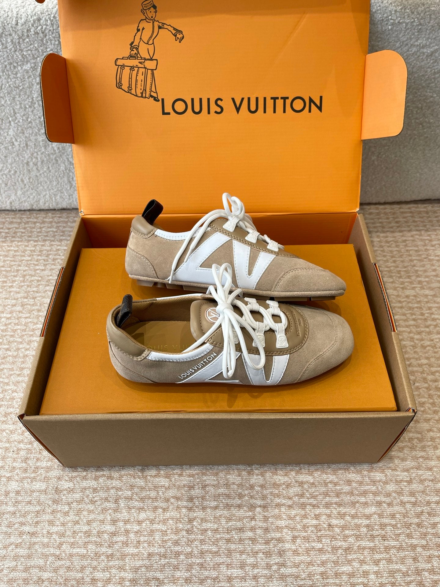 LuxluxHouse Best Quality Women Shoes Louis Vuitton