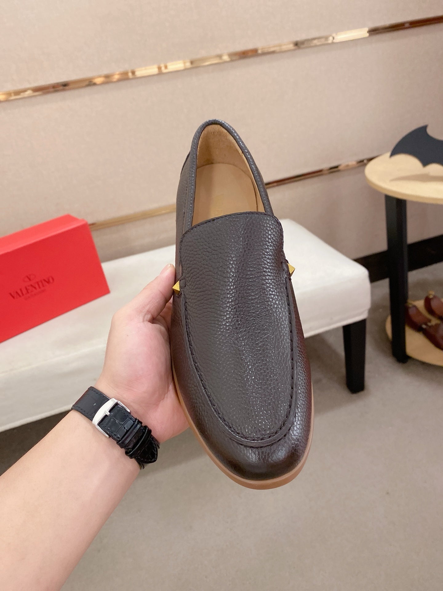 LuxluxHouse Best Quality Shoes Valentino