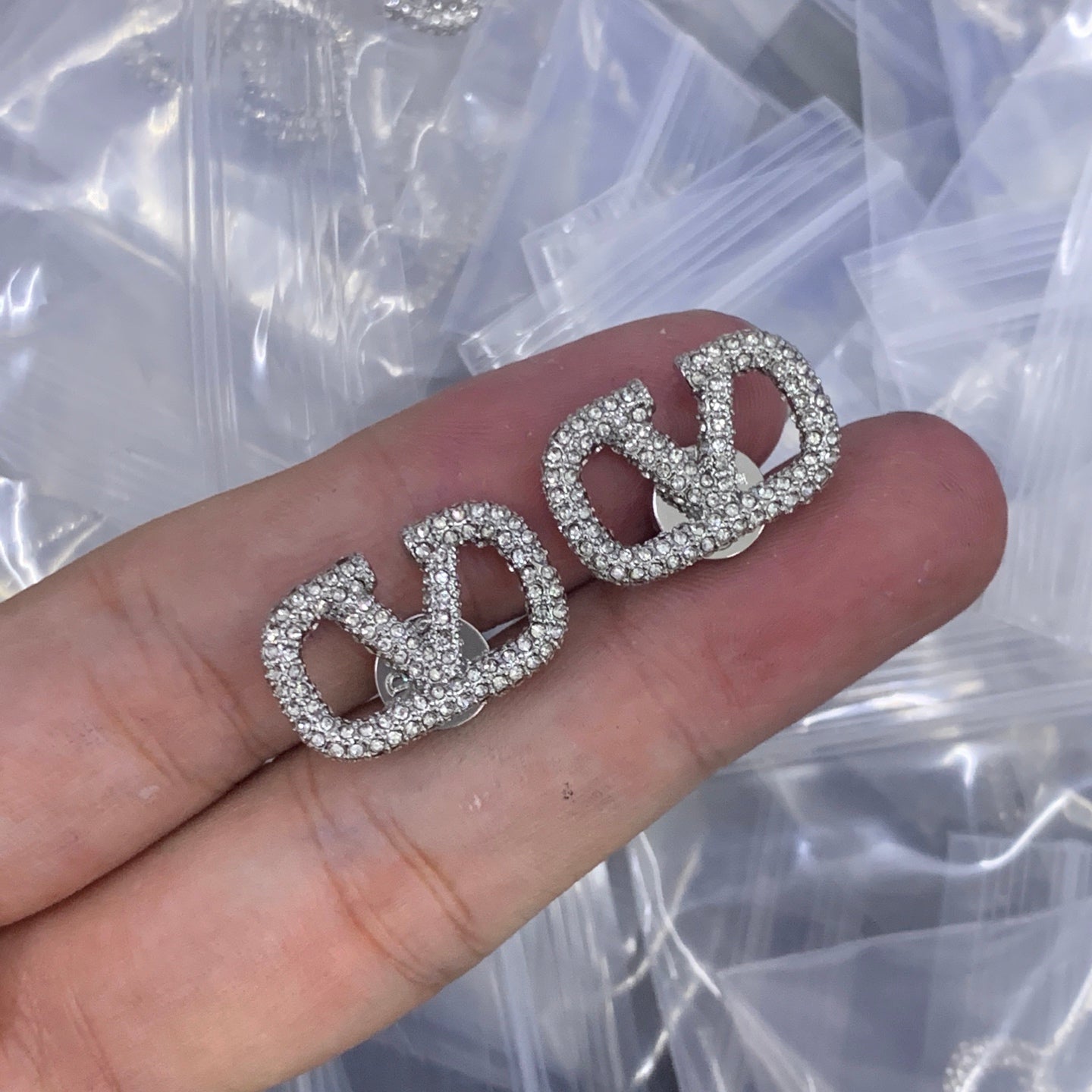 LuxluxHouse Low Price And High Quality Accessories Valentino