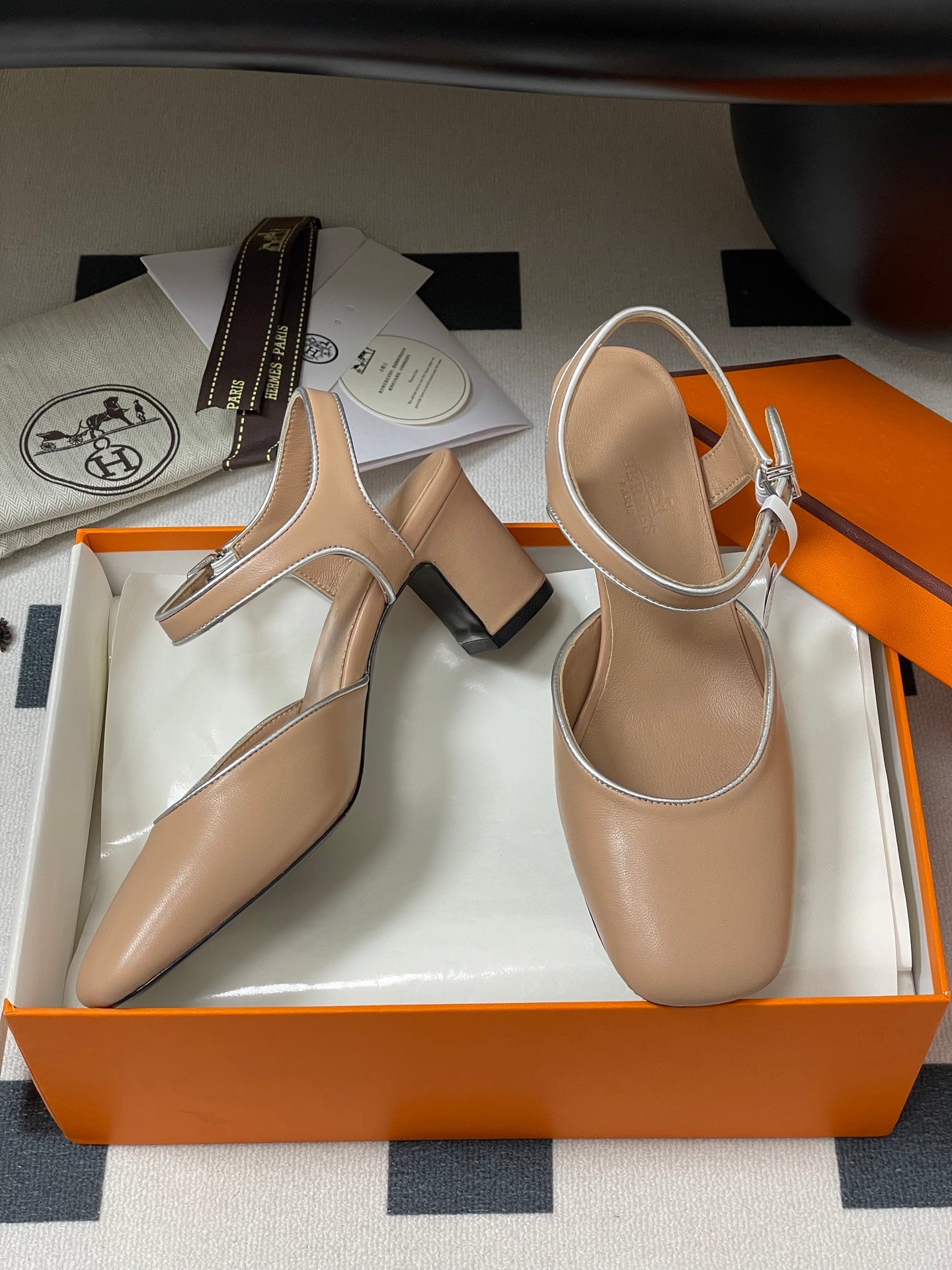 LuxluxHouse Best Quality Women Shoes Hermes