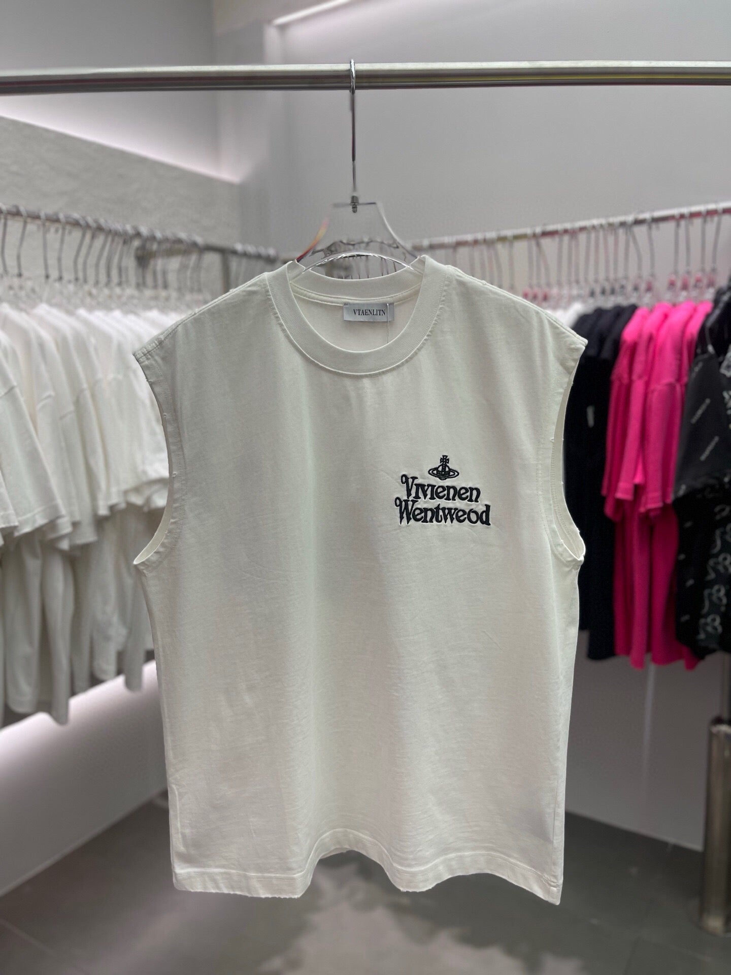 LuxluxHouse Best Quality Clothes T-shirt Vivienne Westwood