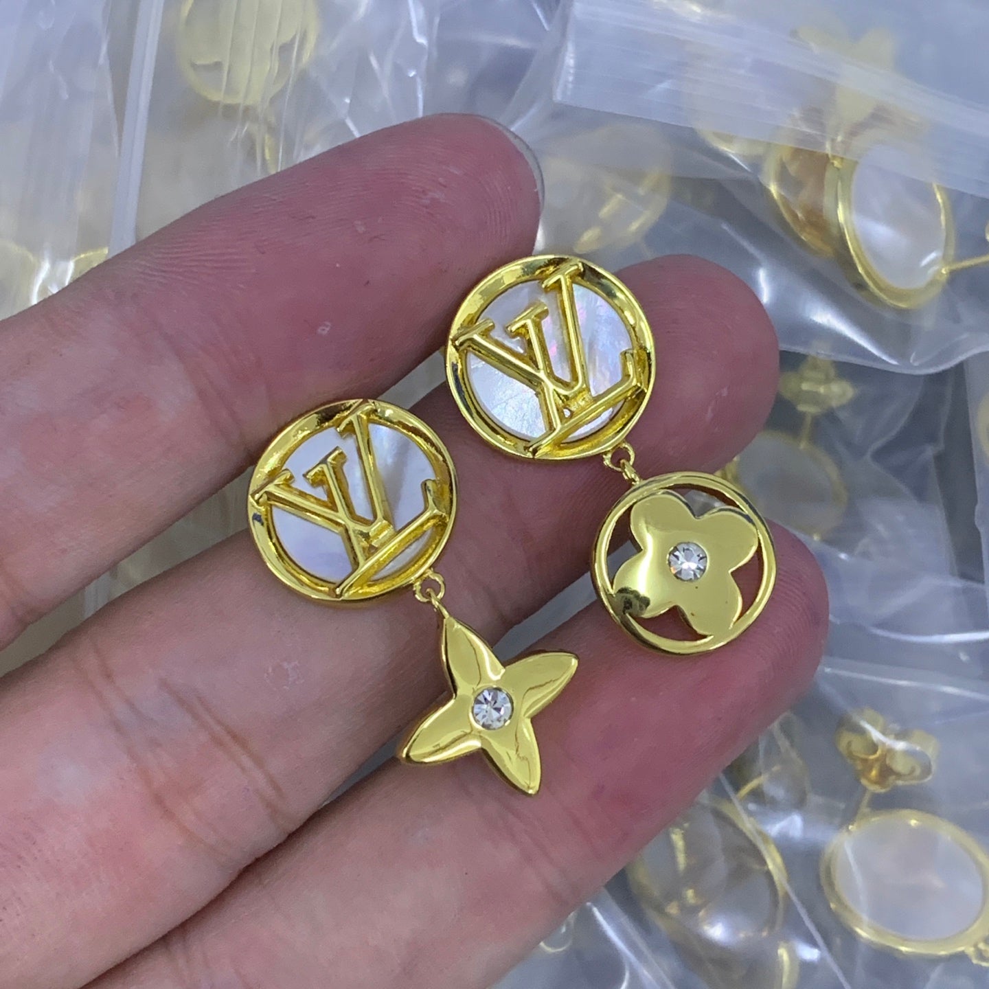 luxluxhouse Low price and high quality accessories Louis Vuitton