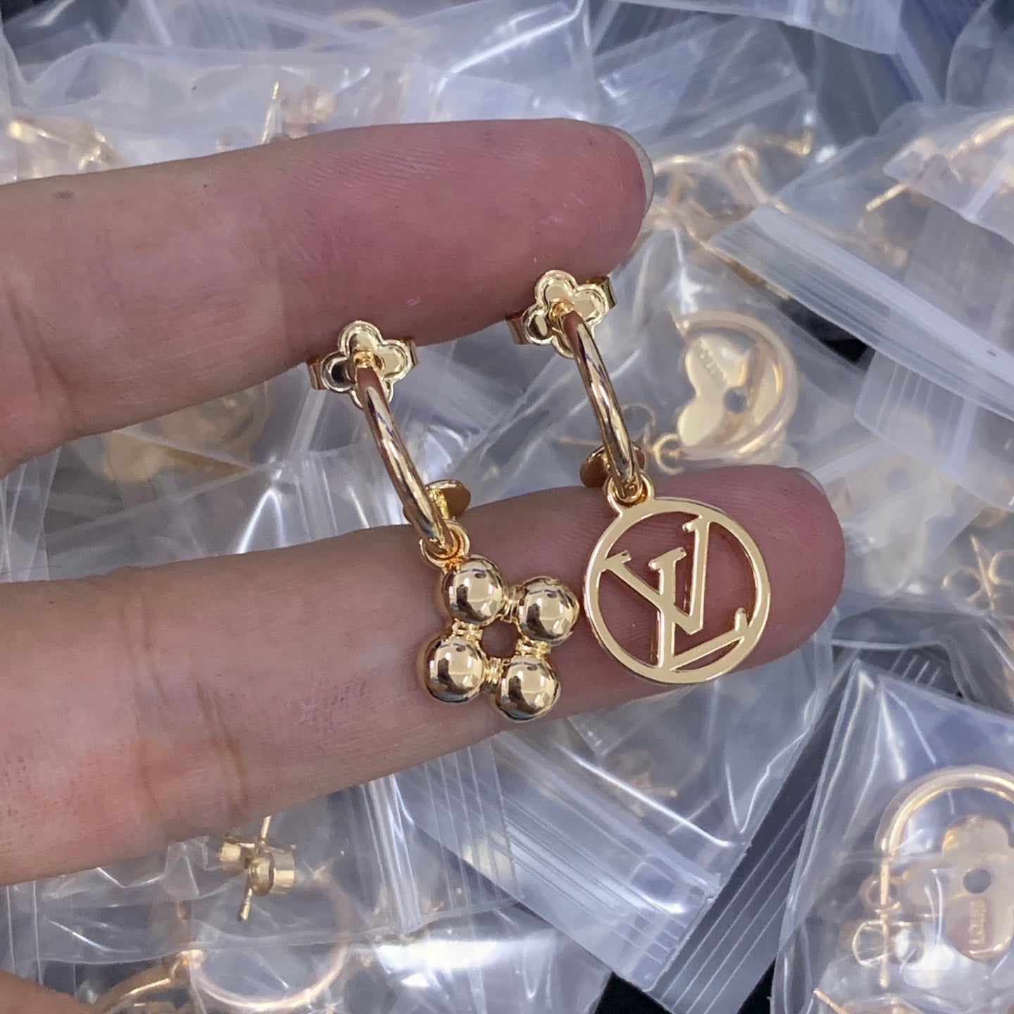 luxluxhouse Low price and high quality accessories Louis Vuitton