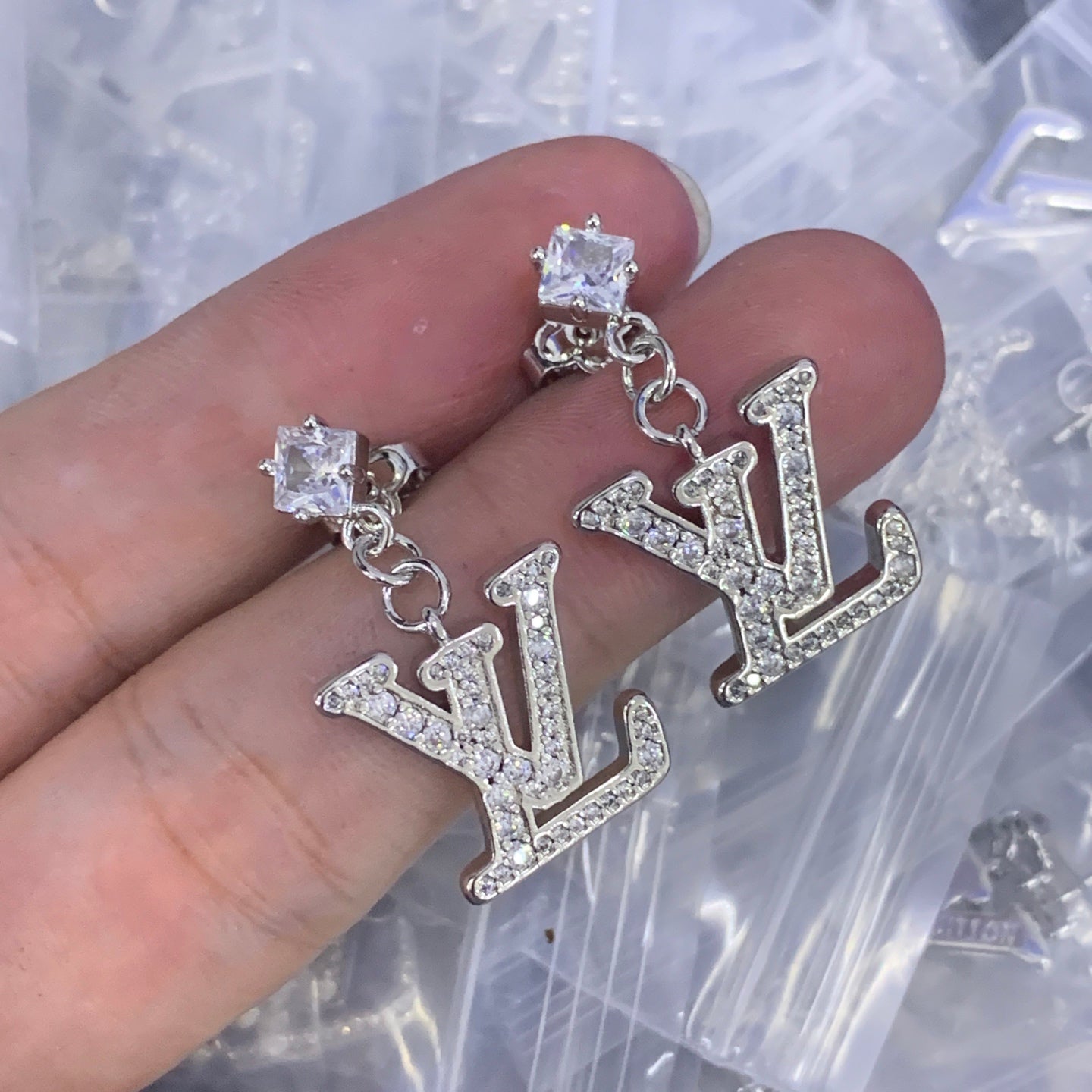 luxluxhouse Low price and high quality accessories Louis Vuitton