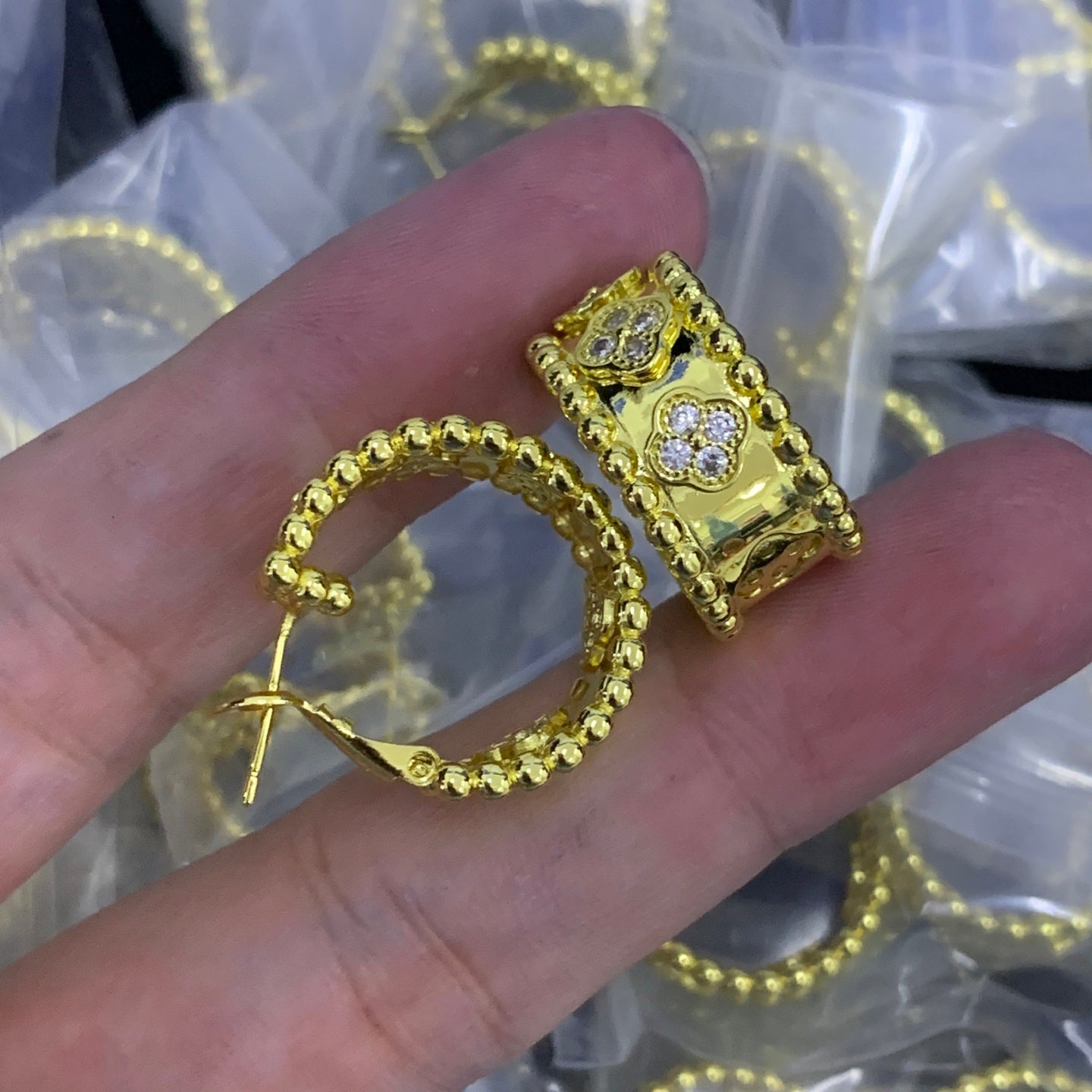 luxluxhouse Low price and high quality accessories Van Cleef & Arpels