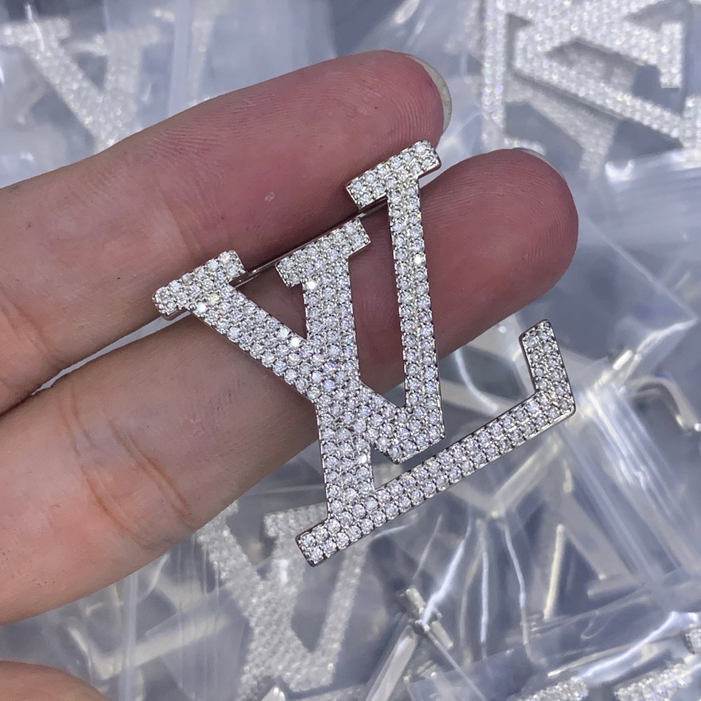 luxluxhouse Low price and high quality accessories Louis Vuitton