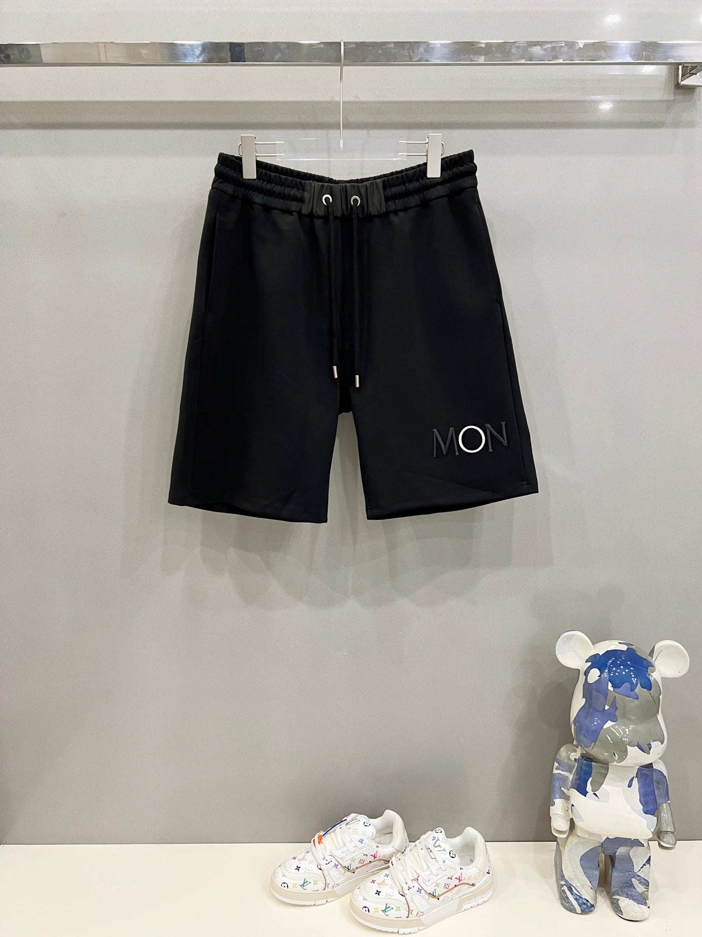 LuxluxHouse Best Quality Clothes Pants Moncler