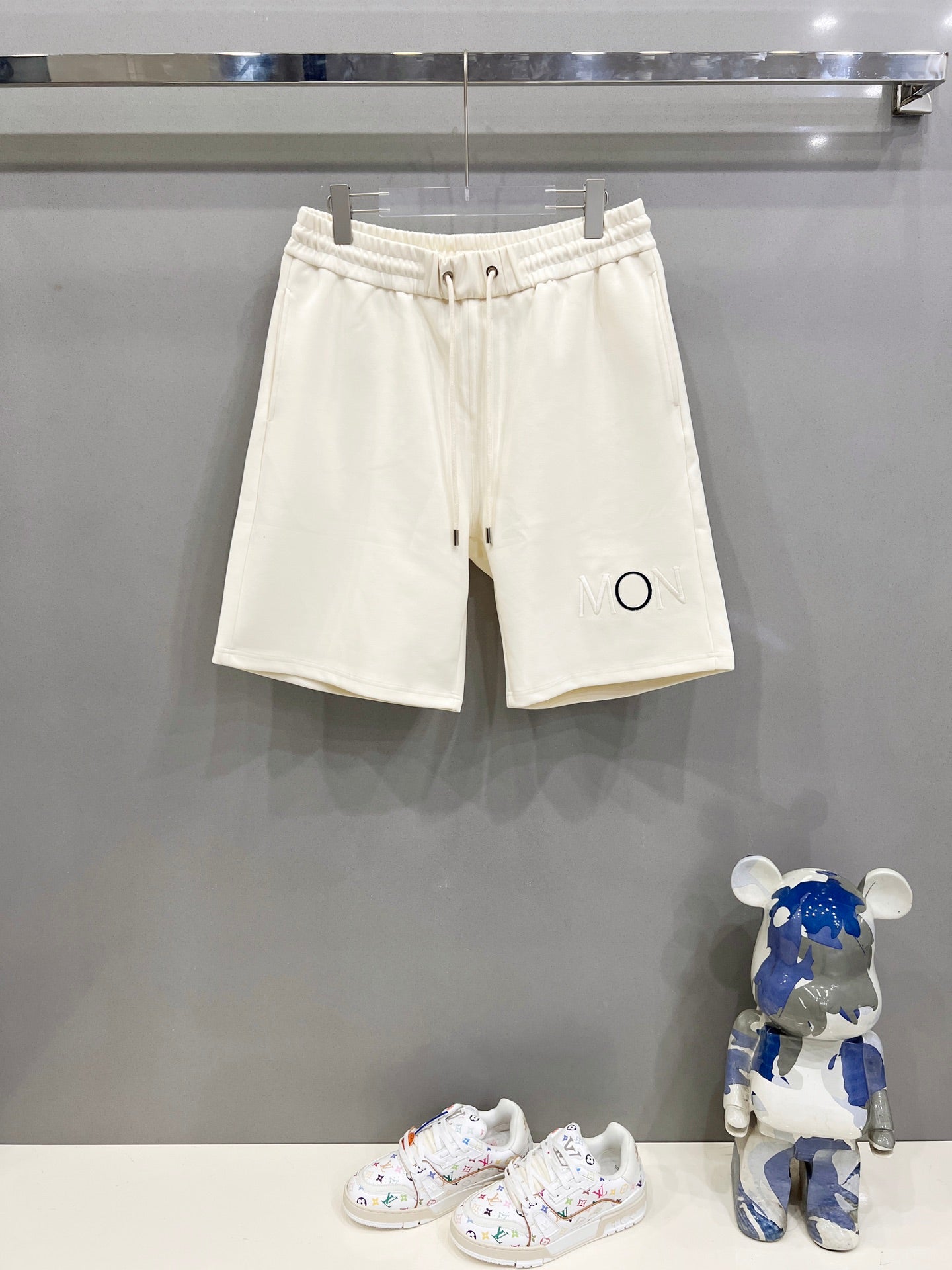 LuxluxHouse Best Quality Clothes Pants Moncler