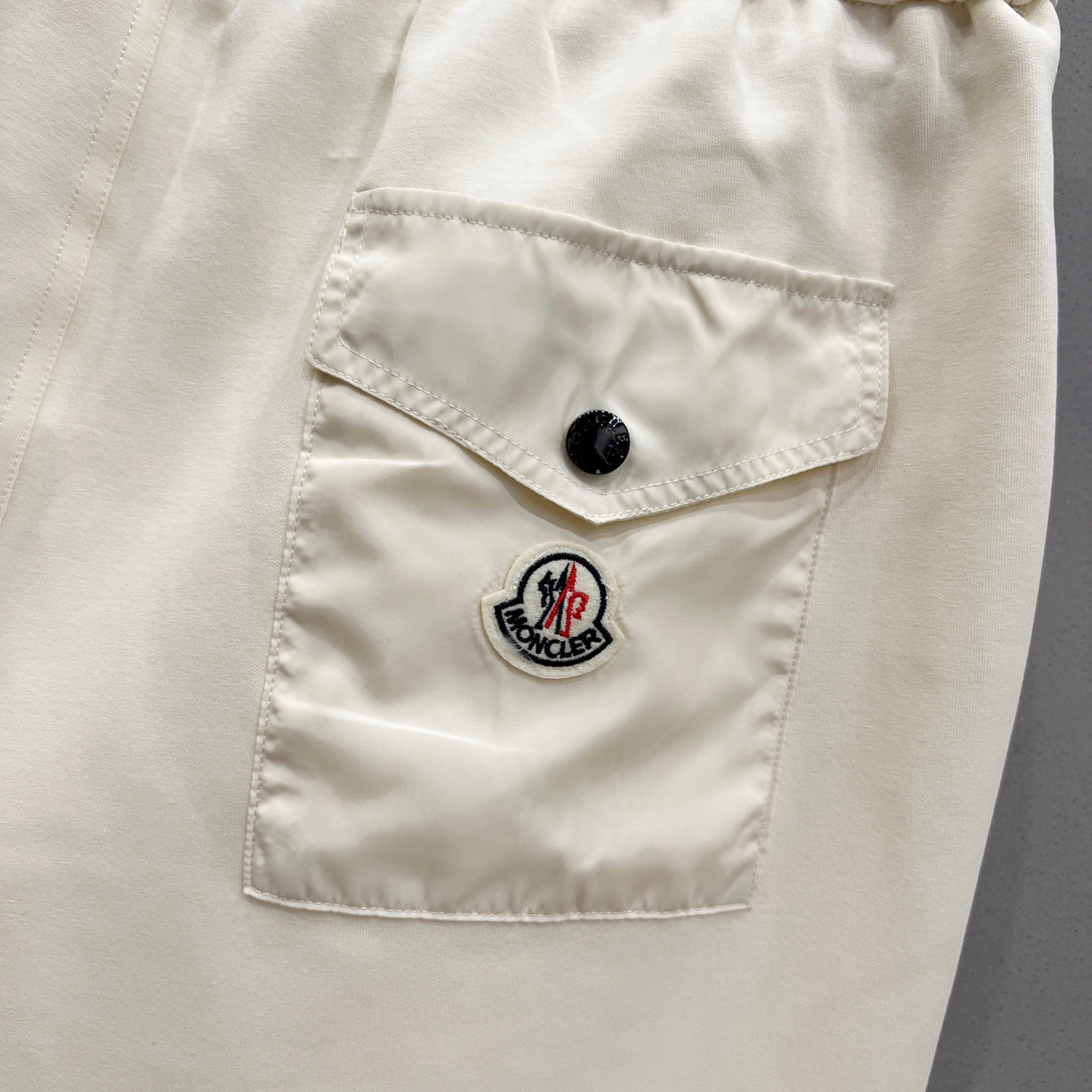 LuxluxHouse Best Quality Clothes Pants Moncler