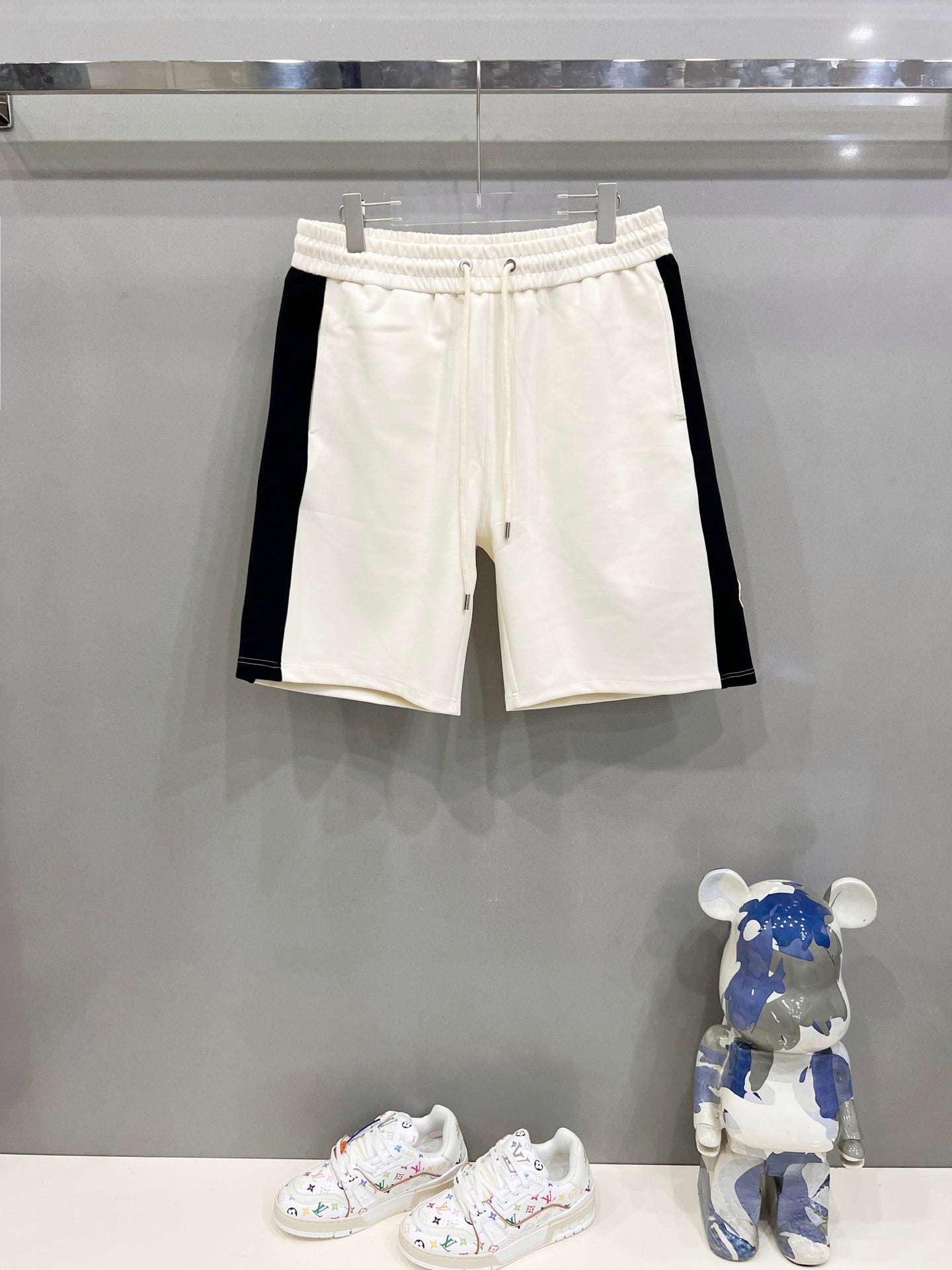 LuxluxHouse Best Quality Clothes Pants Moncler