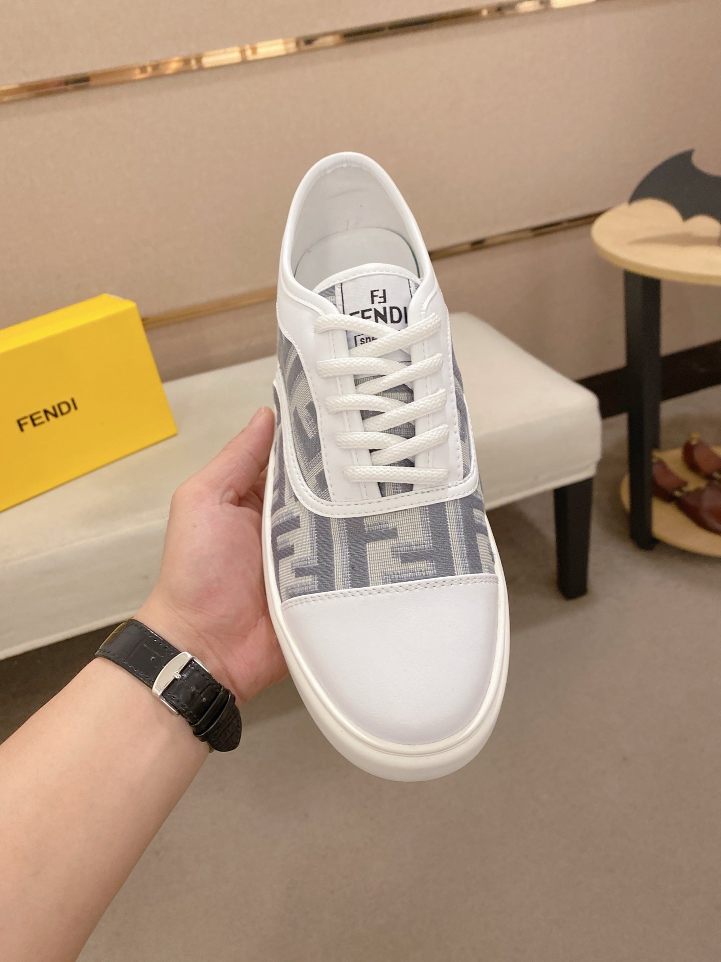 LuxluxHouse Best Quality Shoes Fendi