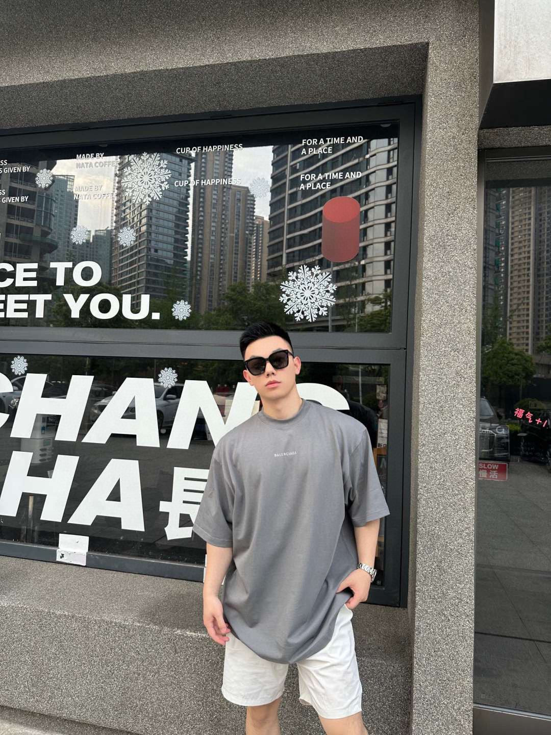 LuxluxHouse Best Quality Clothes Balenciaga T-shirt