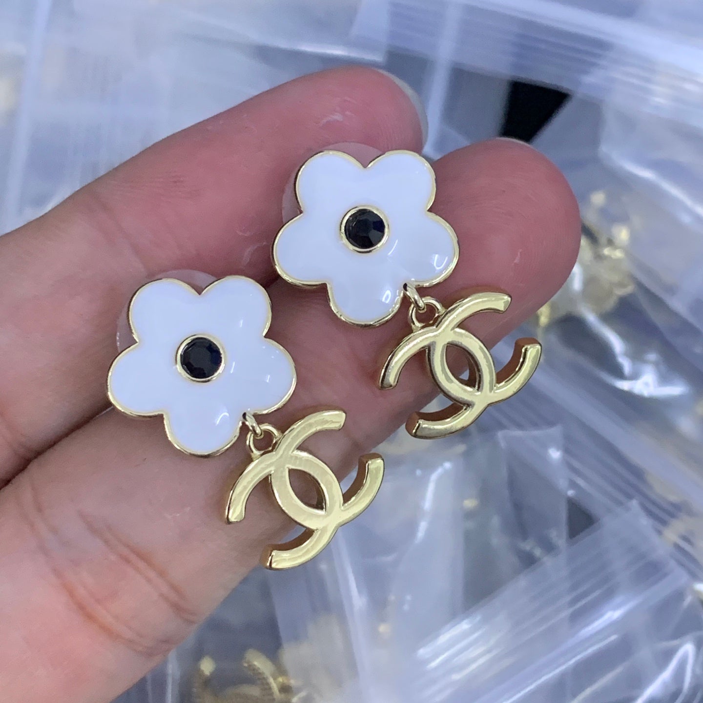 LuxluxHouse Low Price And High Quality Accessories Chanel