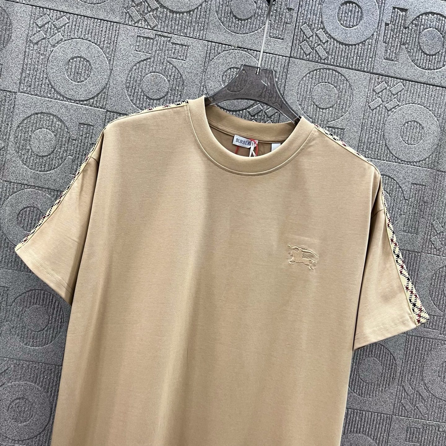 LuxluxHouse Best Quality Clothes Burberry T-shirt