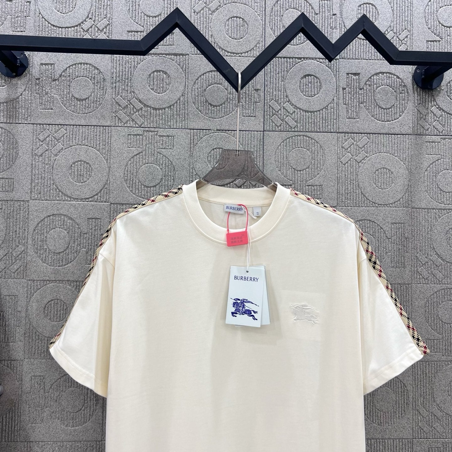 LuxluxHouse Best Quality Clothes Burberry T-shirt
