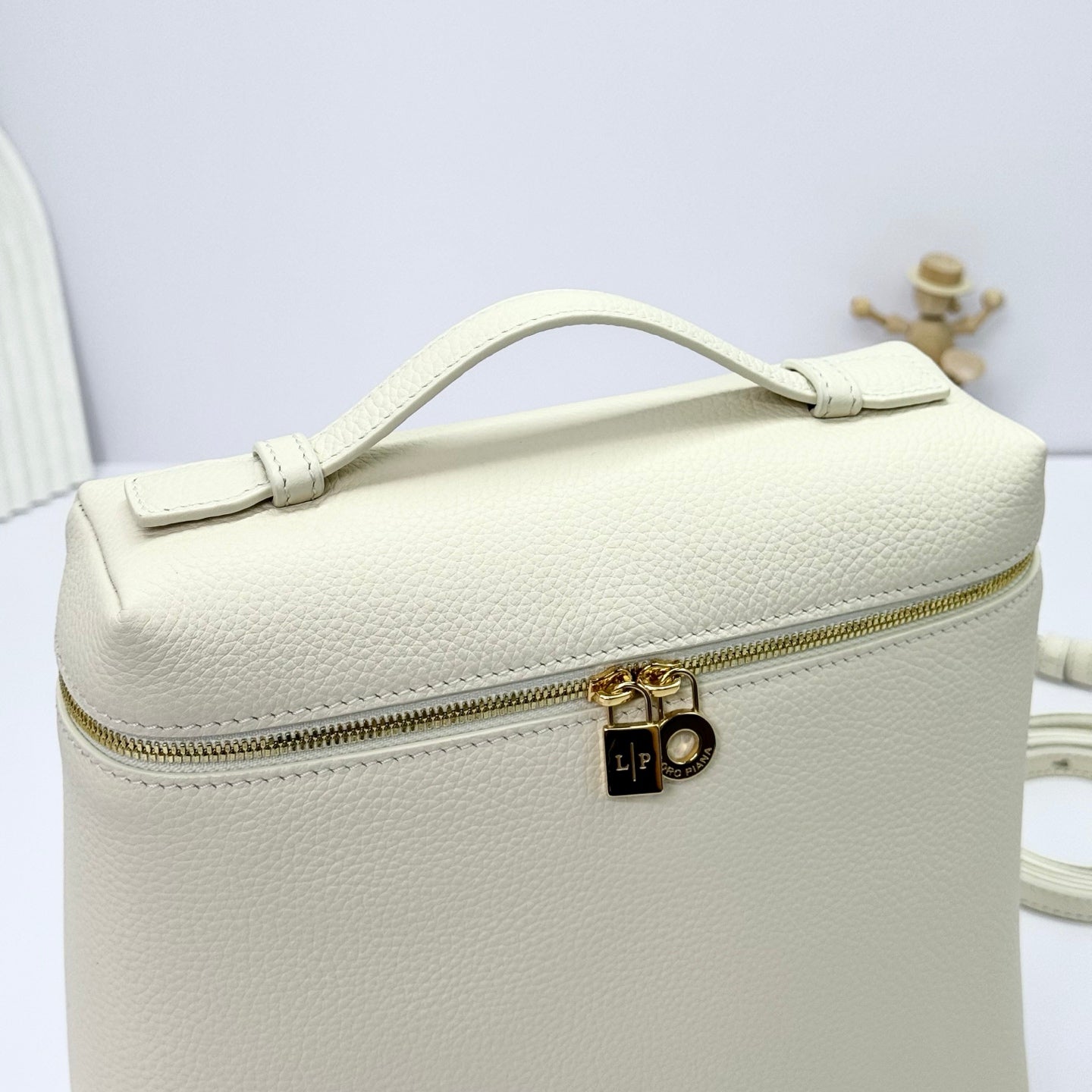 LuxluxHouse Best Quality Bags Loro Piana Women