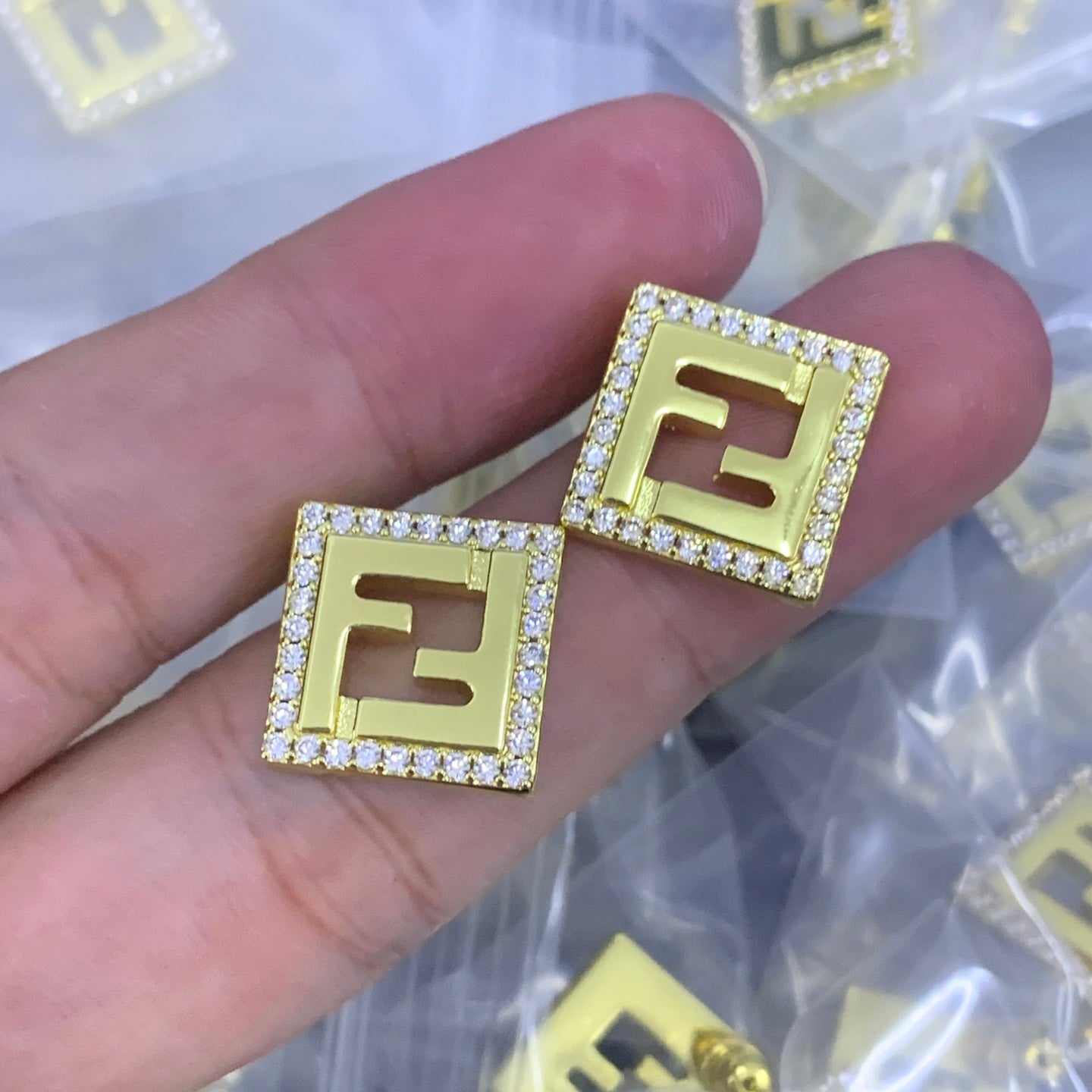 LuxluxHouse Low Price And High Quality Accessories Fendi