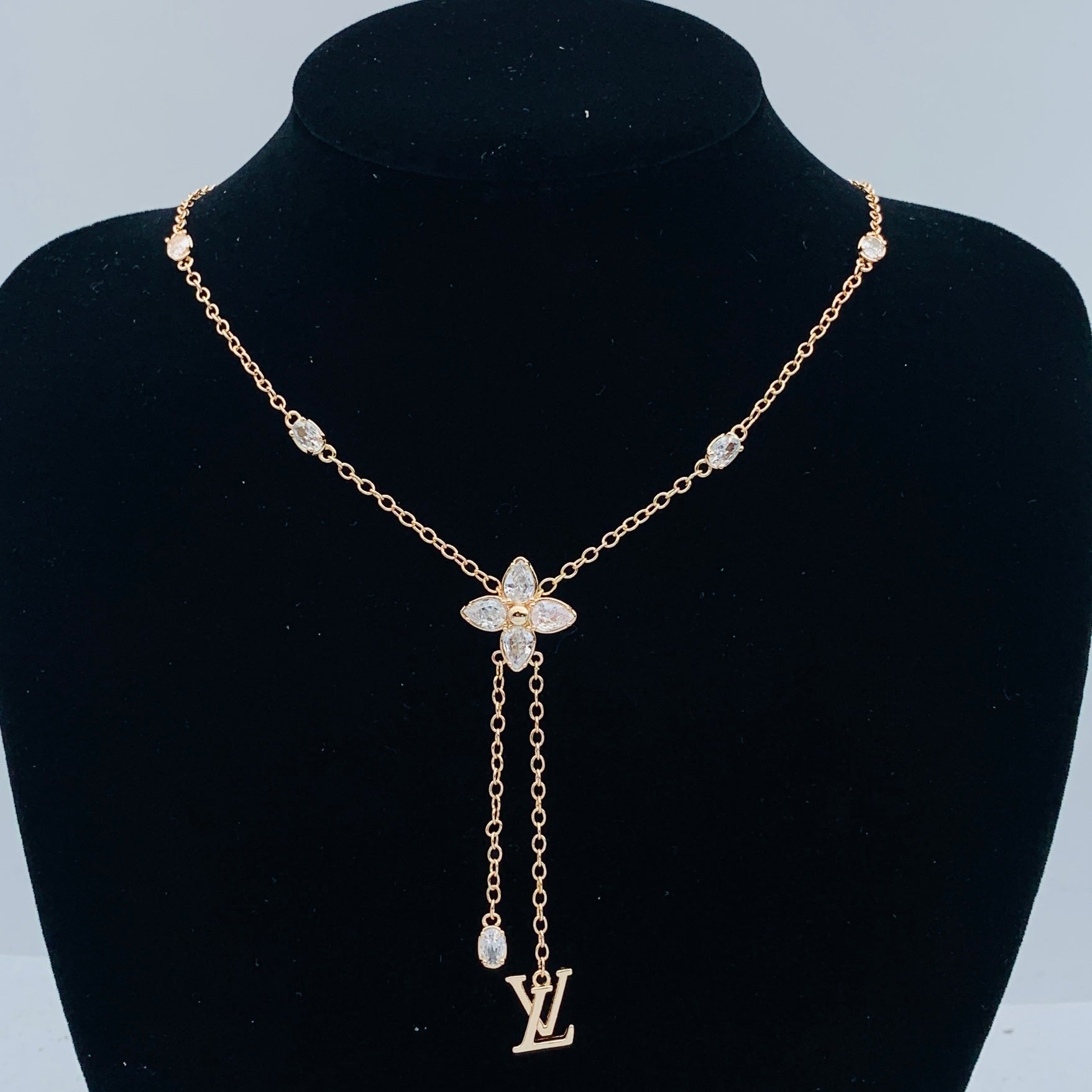 LuxluxHouse Low Price And High Quality Accessories Louis Vuitton