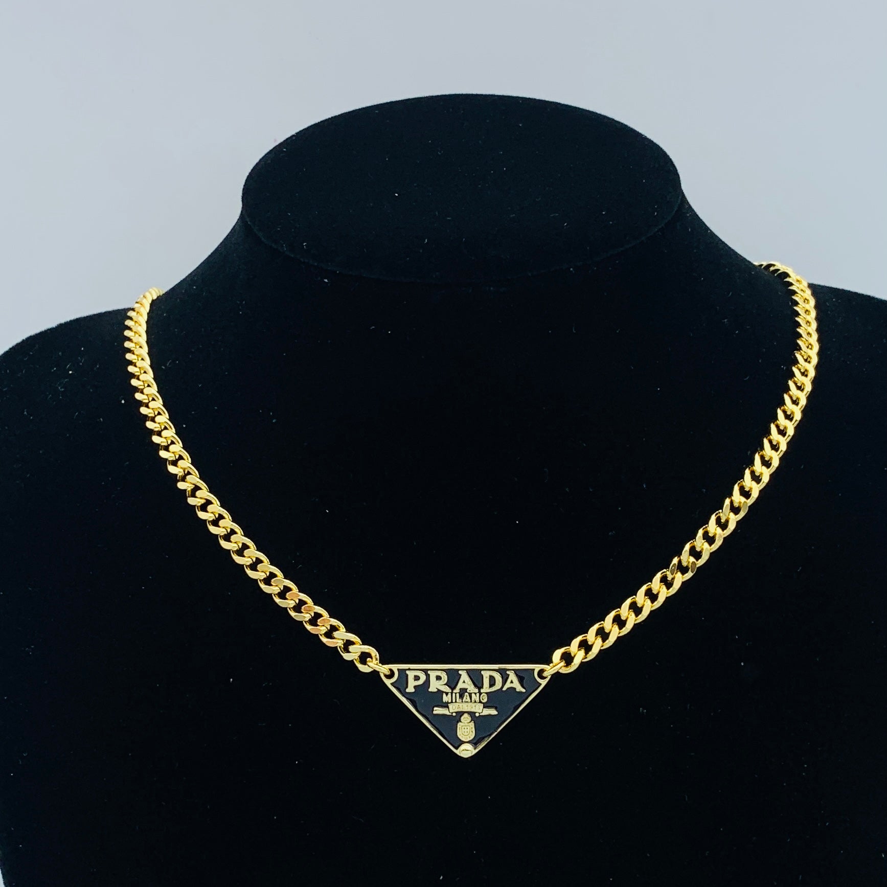 LuxluxHouse Low Price And High Quality Accessories Prada