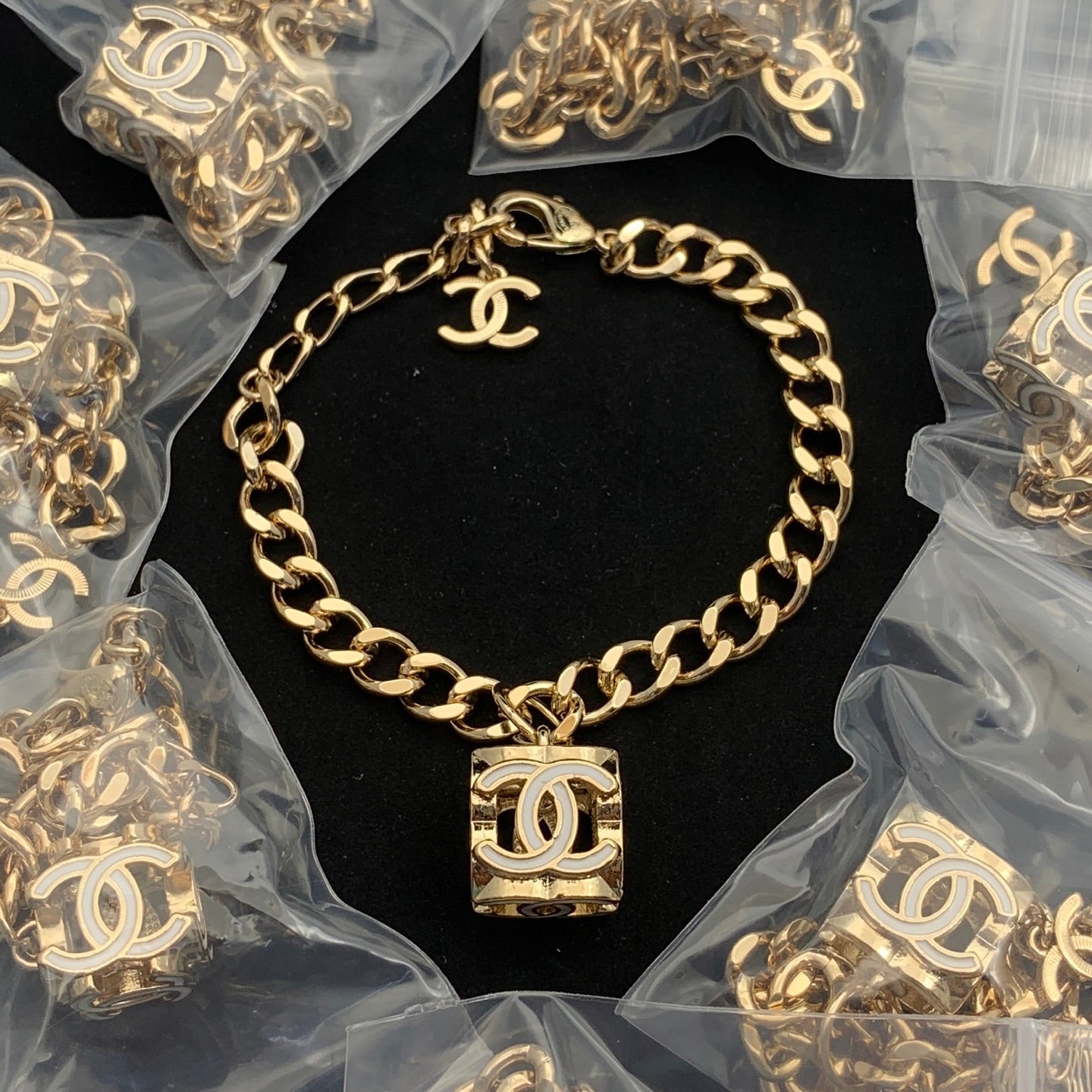 LuxluxHouse Low Price And High Quality Accessories Chanel