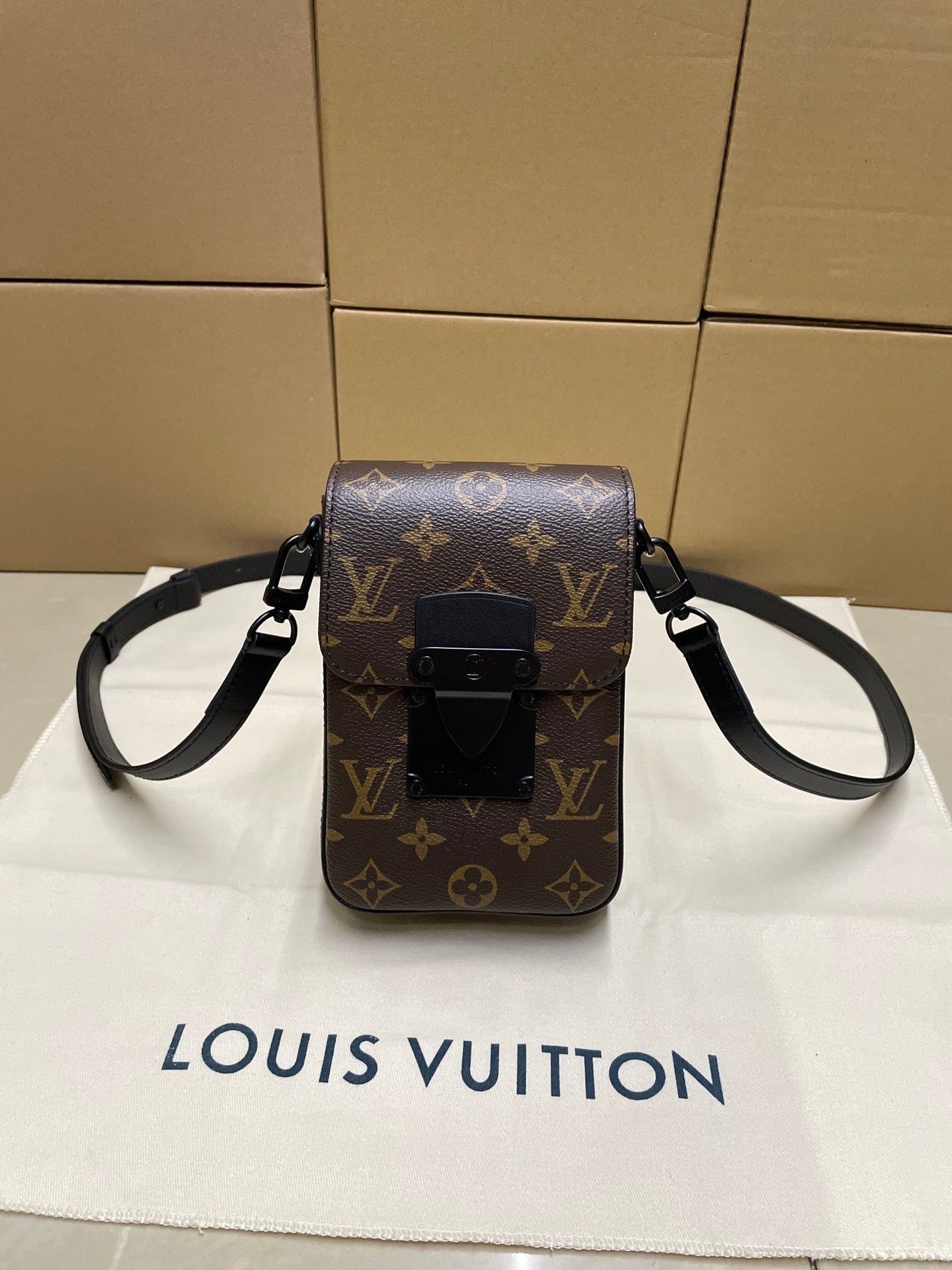 LuxluxHouse Best Quality Bags Louis Vuitton Men