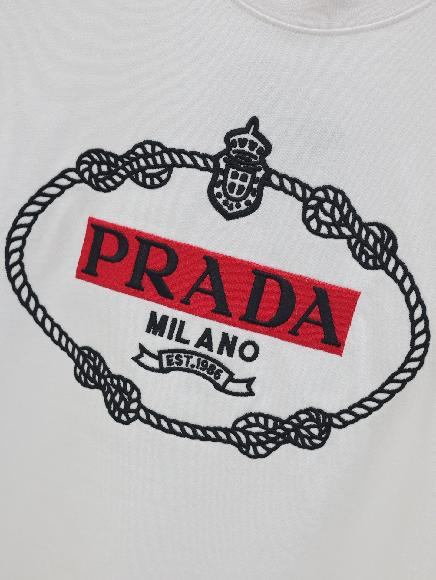 LuxluxHouse Best Quality Clothes T-shirt Prada