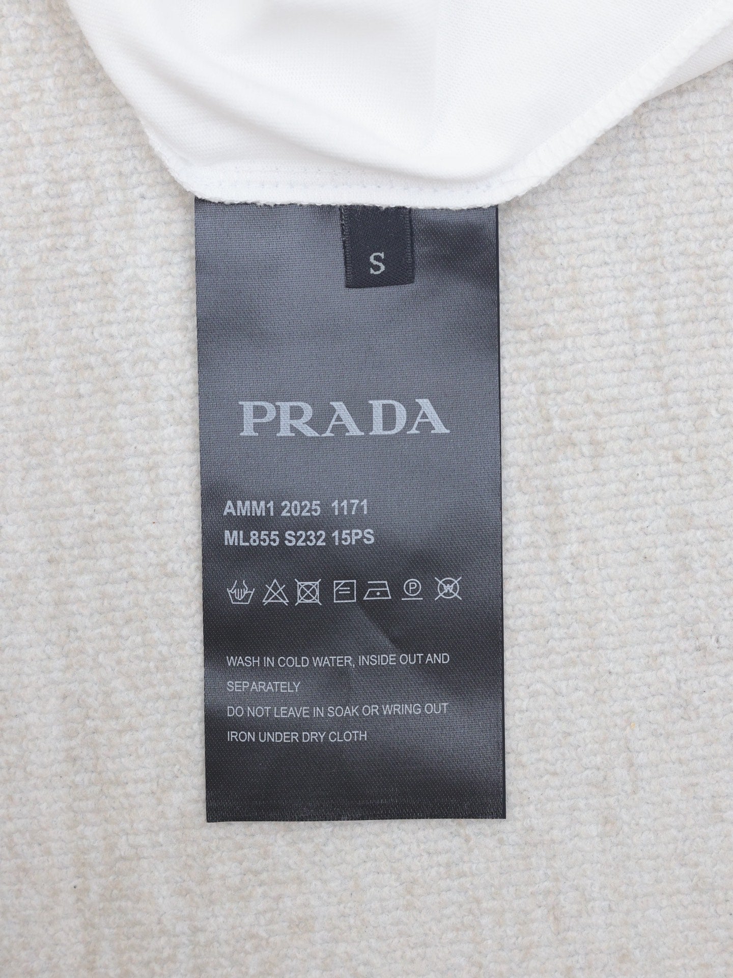 LuxluxHouse Best Quality Clothes T-shirt Prada