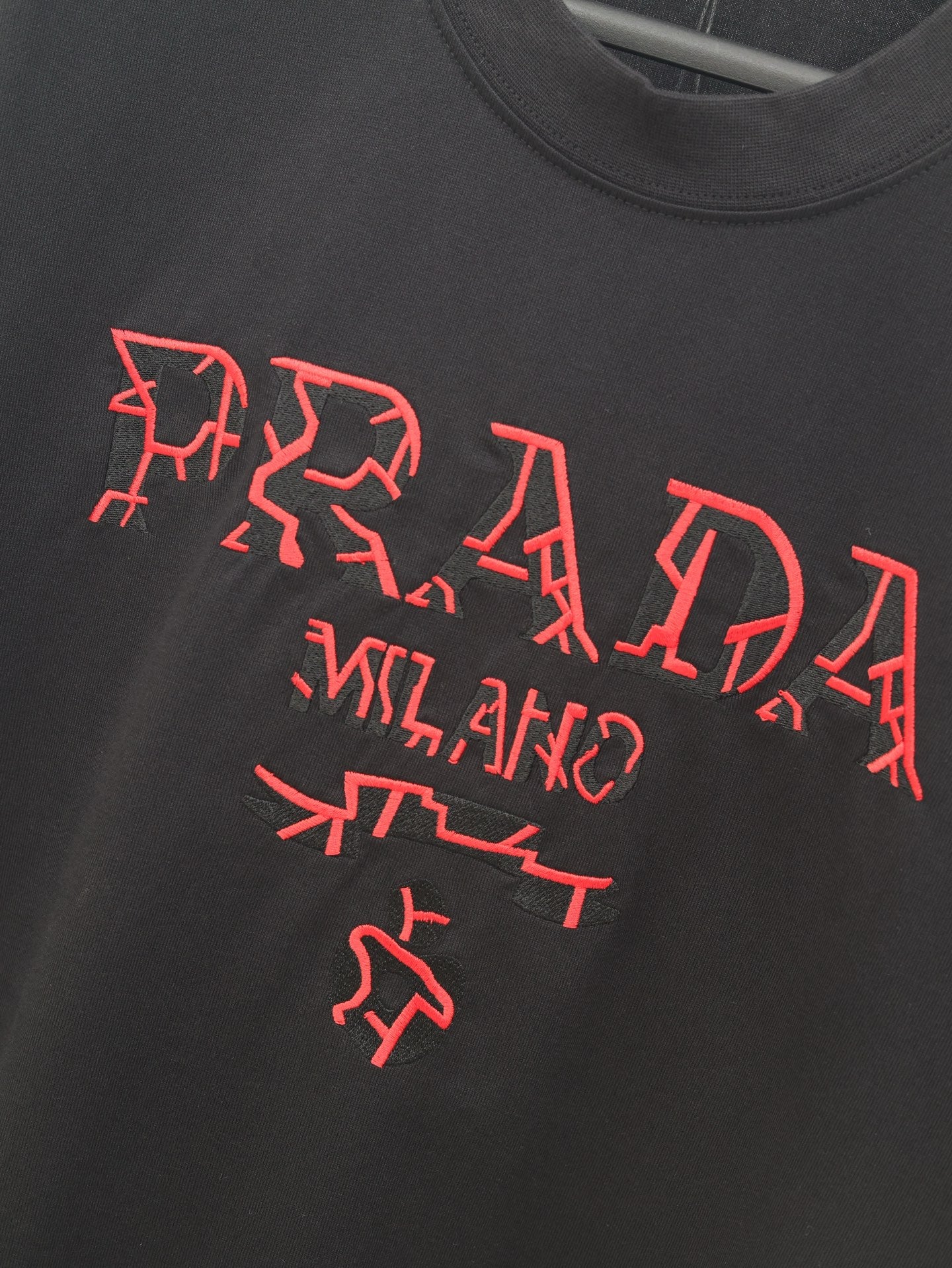 LuxluxHouse Best Quality Clothes T-shirt Prada