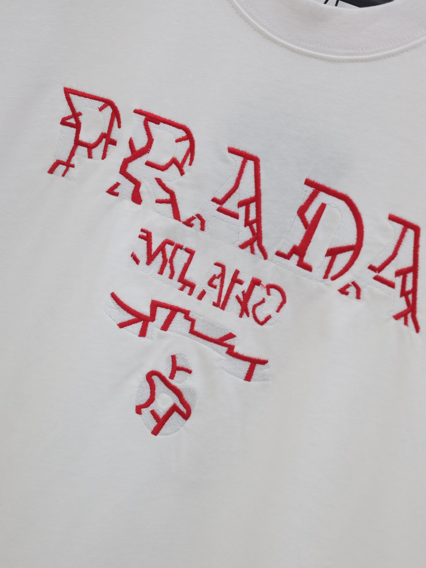 LuxluxHouse Best Quality Clothes T-shirt Prada