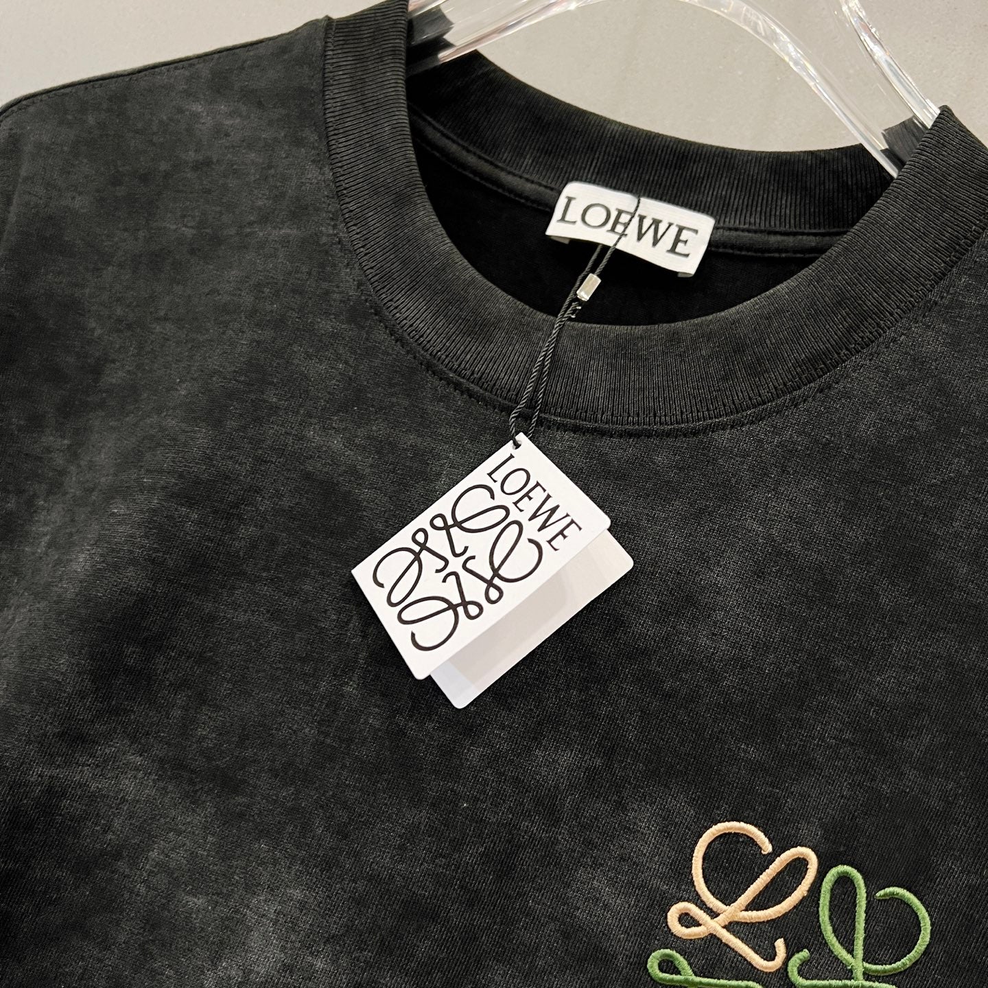 LuxluxHouse Best Quality Clothes T-shirt Loewe