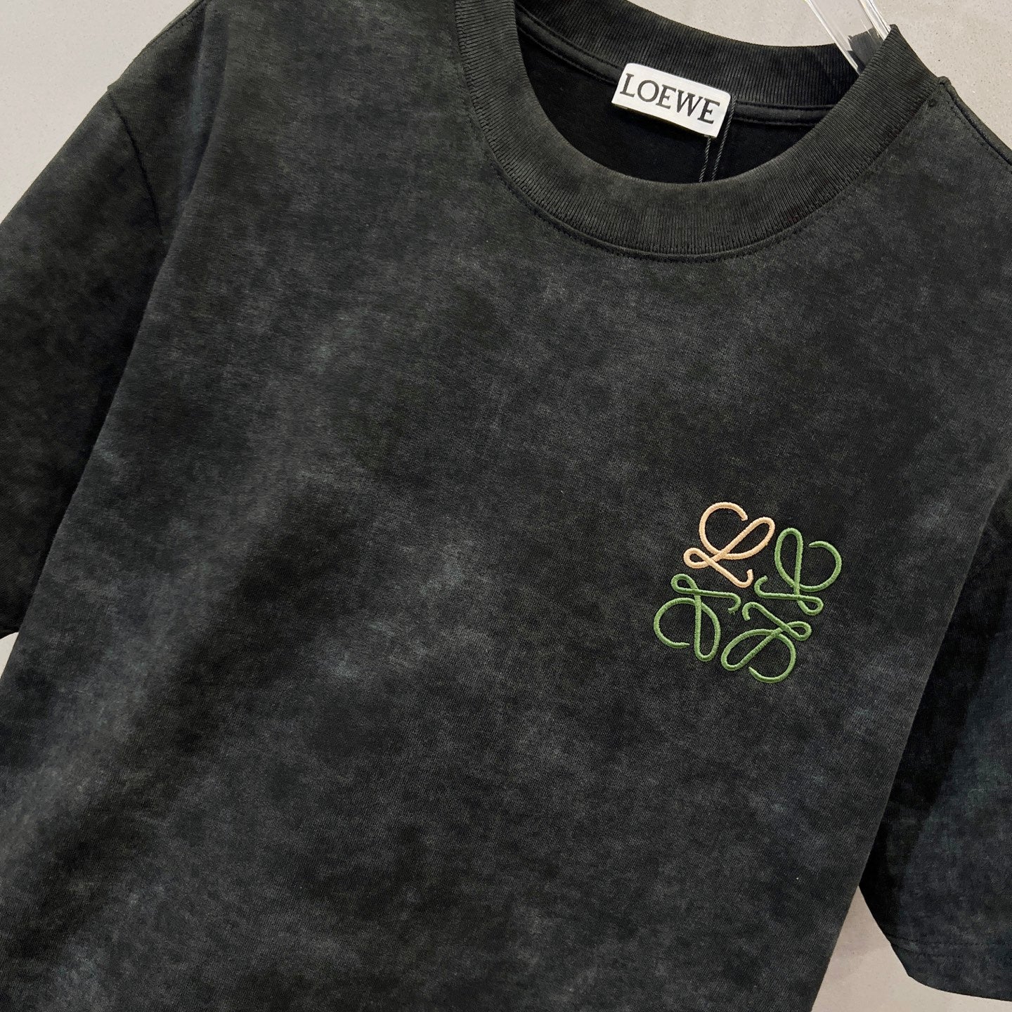 LuxluxHouse Best Quality Clothes T-shirt Loewe