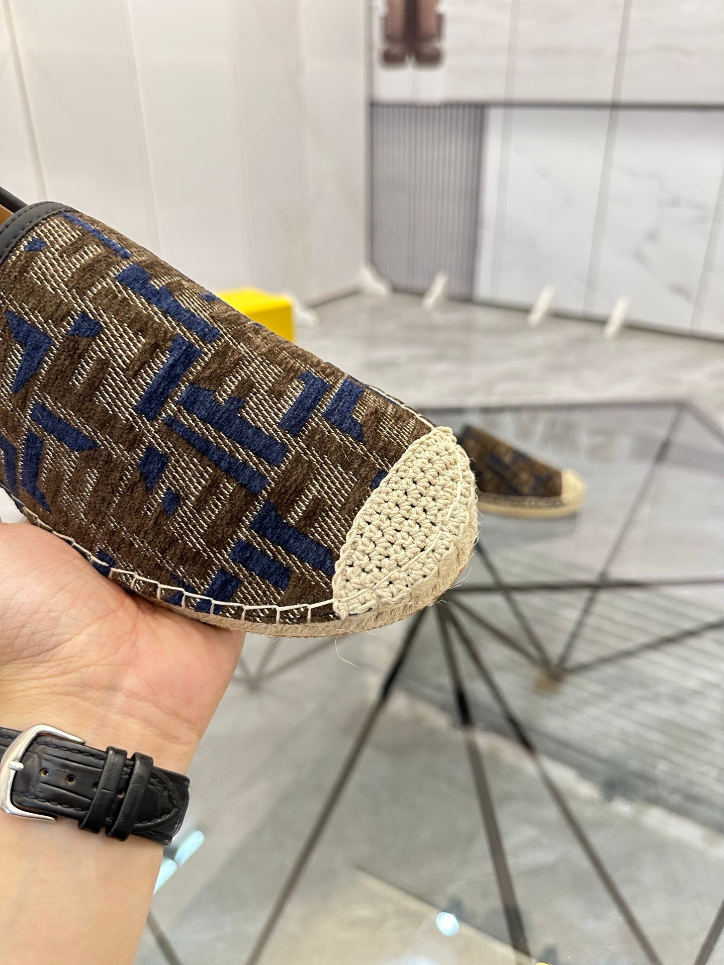 LuxluxHouse Best Quality Shoes Fendi