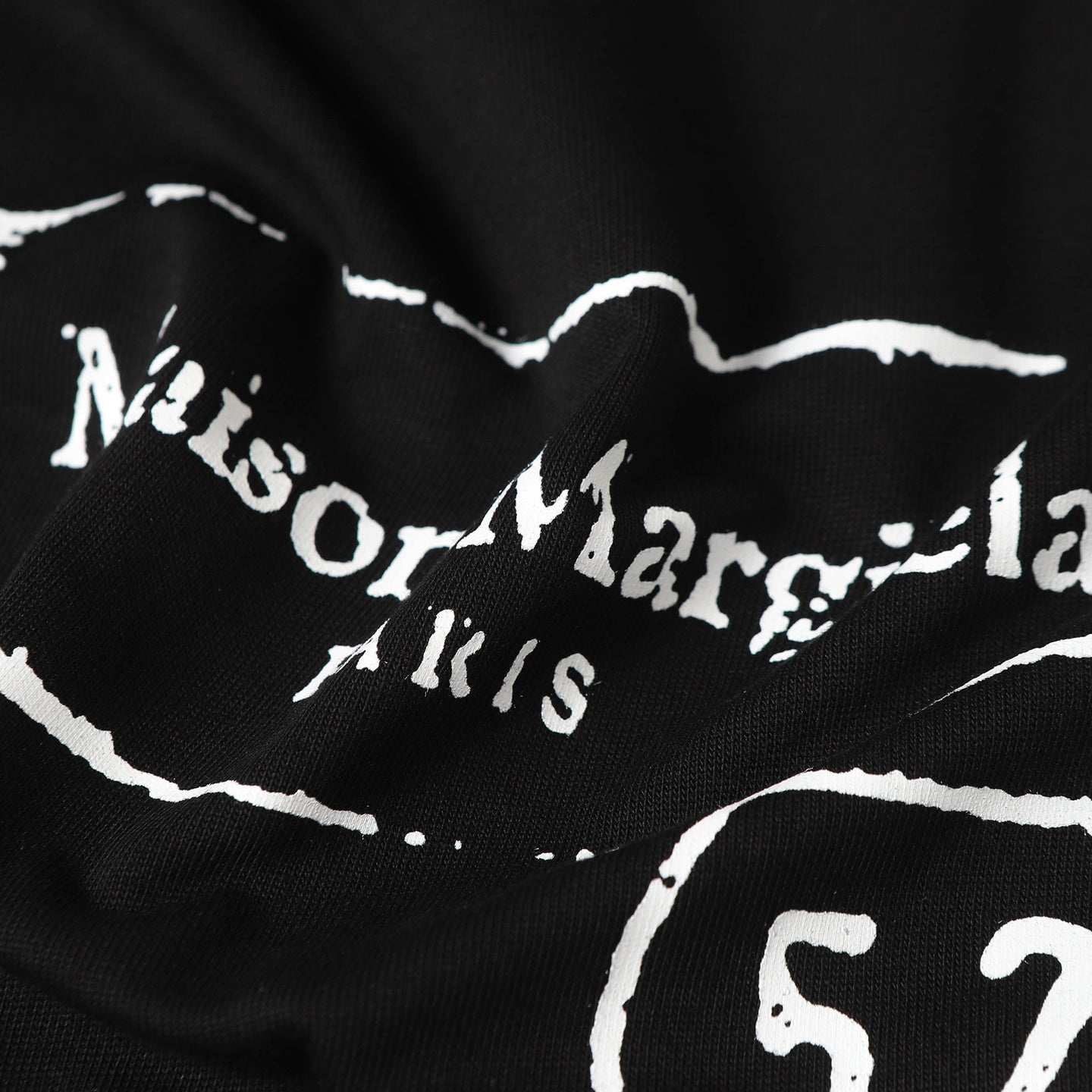 LuxluxHouse Best Quality Clothes T-shirt Chanel & Maison Margiela