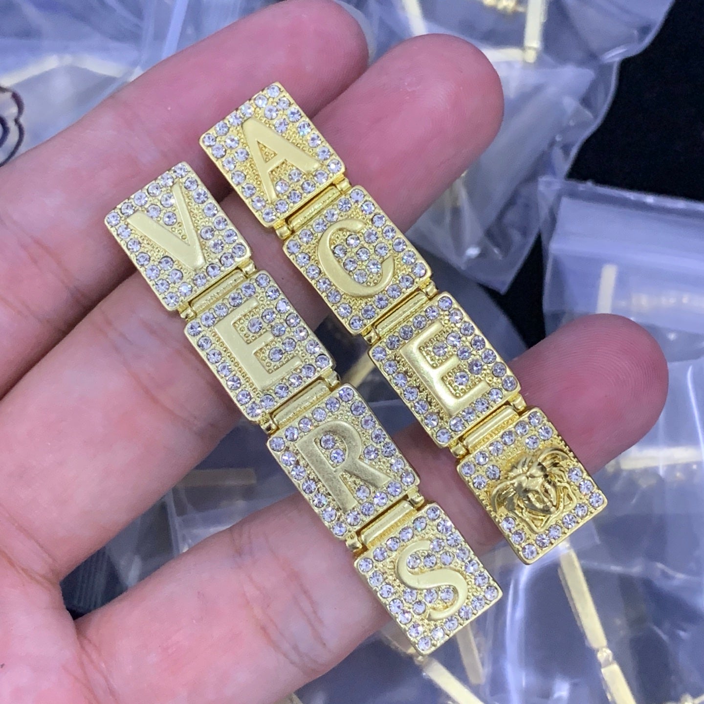 LuxluxHouse Low Price And High Quality Accessories Versace