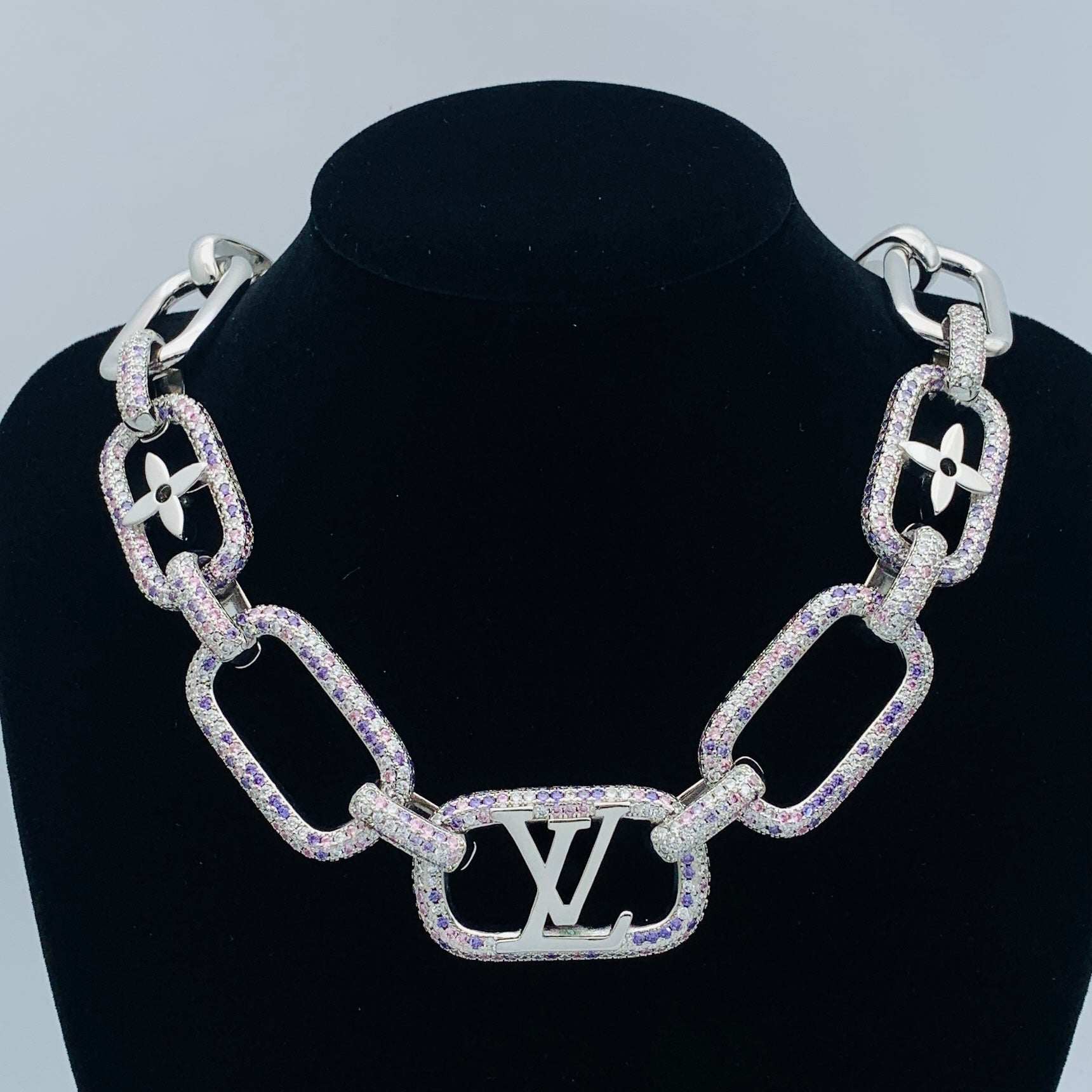 LuxluxHouse Low Price And High Quality Accessories Louis Vuitton