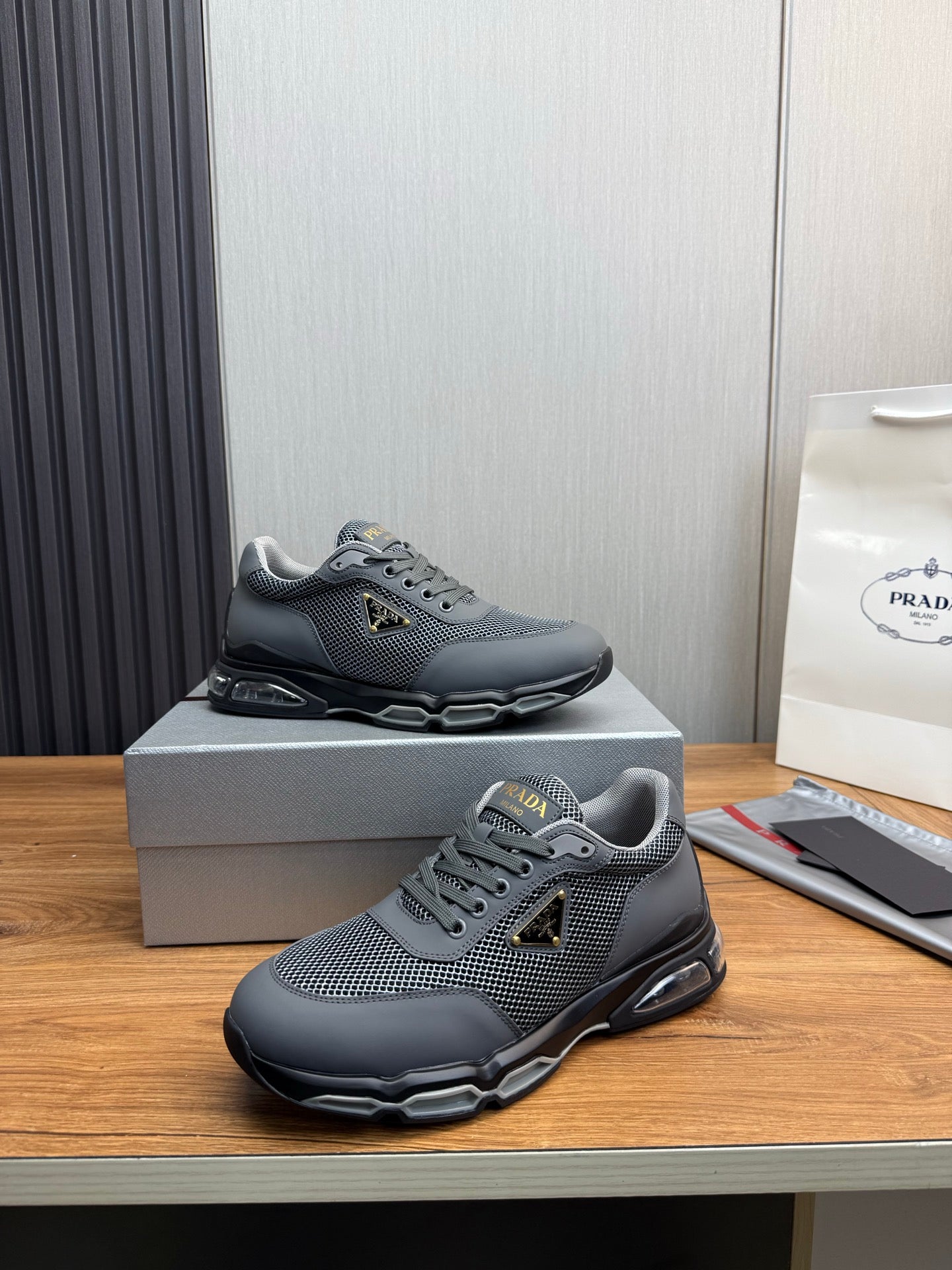LuxluxHouse Best Quality Shoes Prada