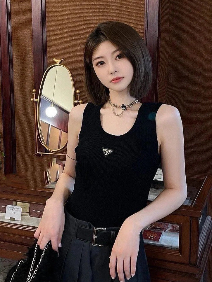 LuxluxHouse Best Quality Clothes T-shirt Prada