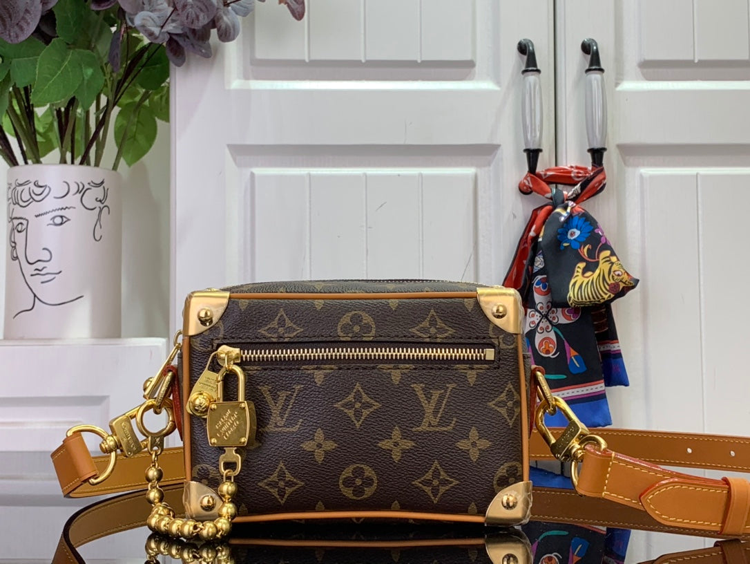 LuxluxHouse Best Quality Bags Louis Vuitton Women Men