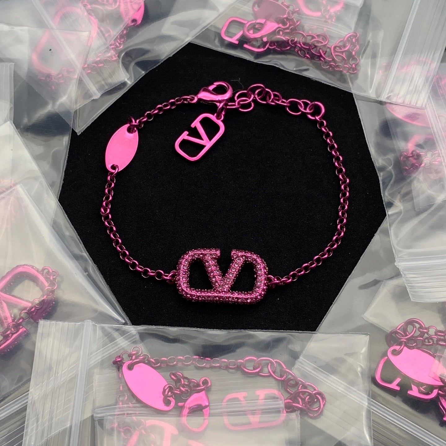 LuxluxHouse Low Price And High Quality Accessories Valentino