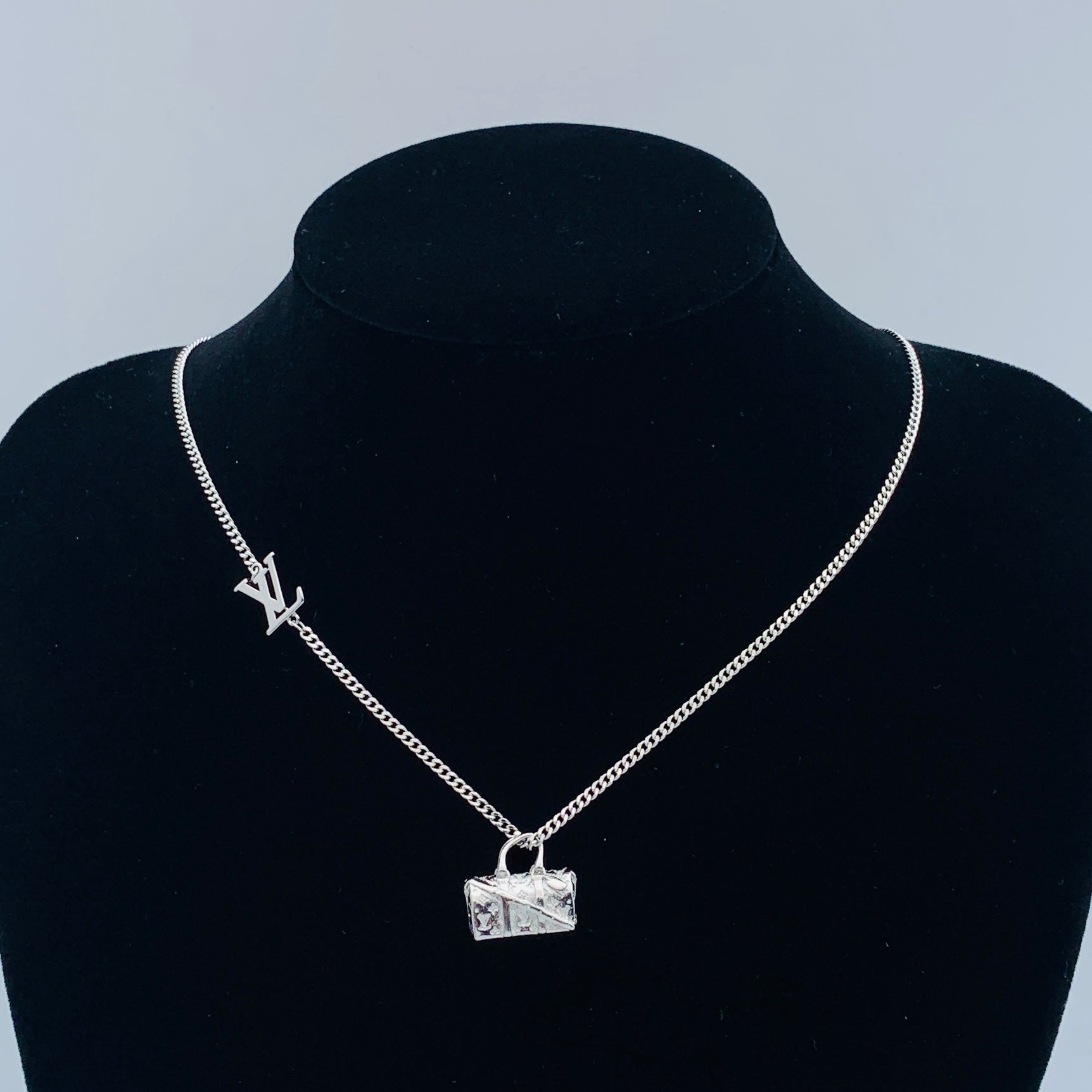 LuxluxHouse Low Price And High Quality Accessories Louis Vuitton
