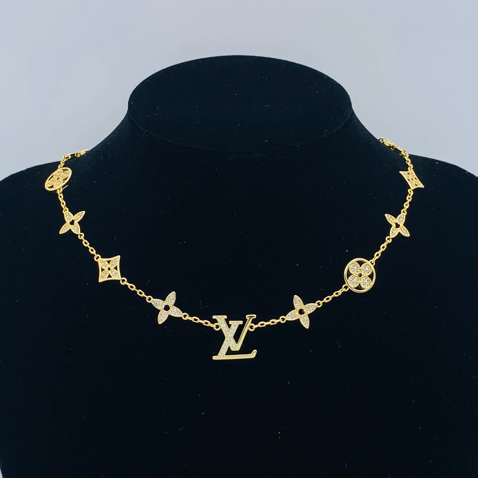 LuxluxHouse Low Price And High Quality Accessories Louis Vuitton
