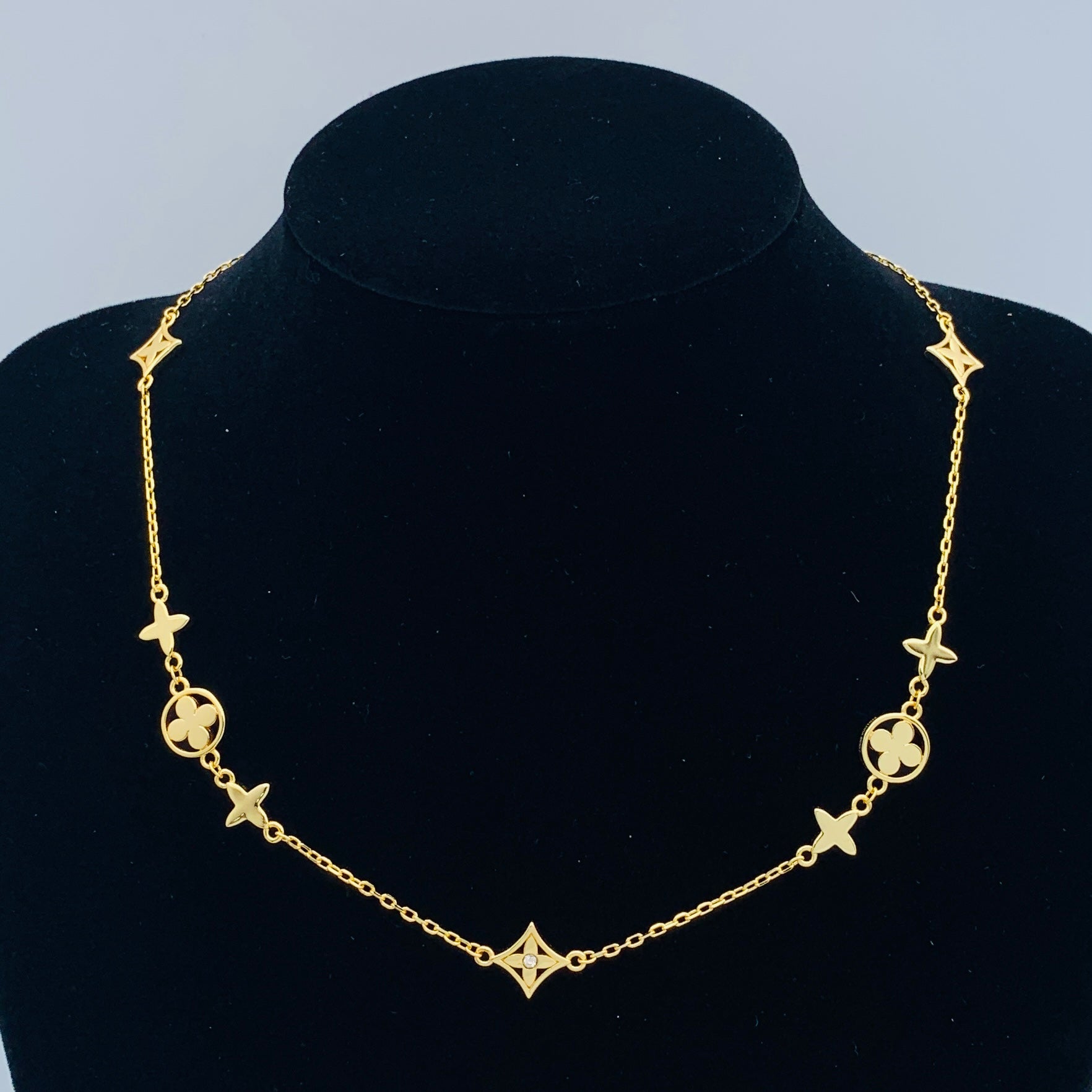 LuxluxHouse Low Price And High Quality Accessories Louis Vuitton